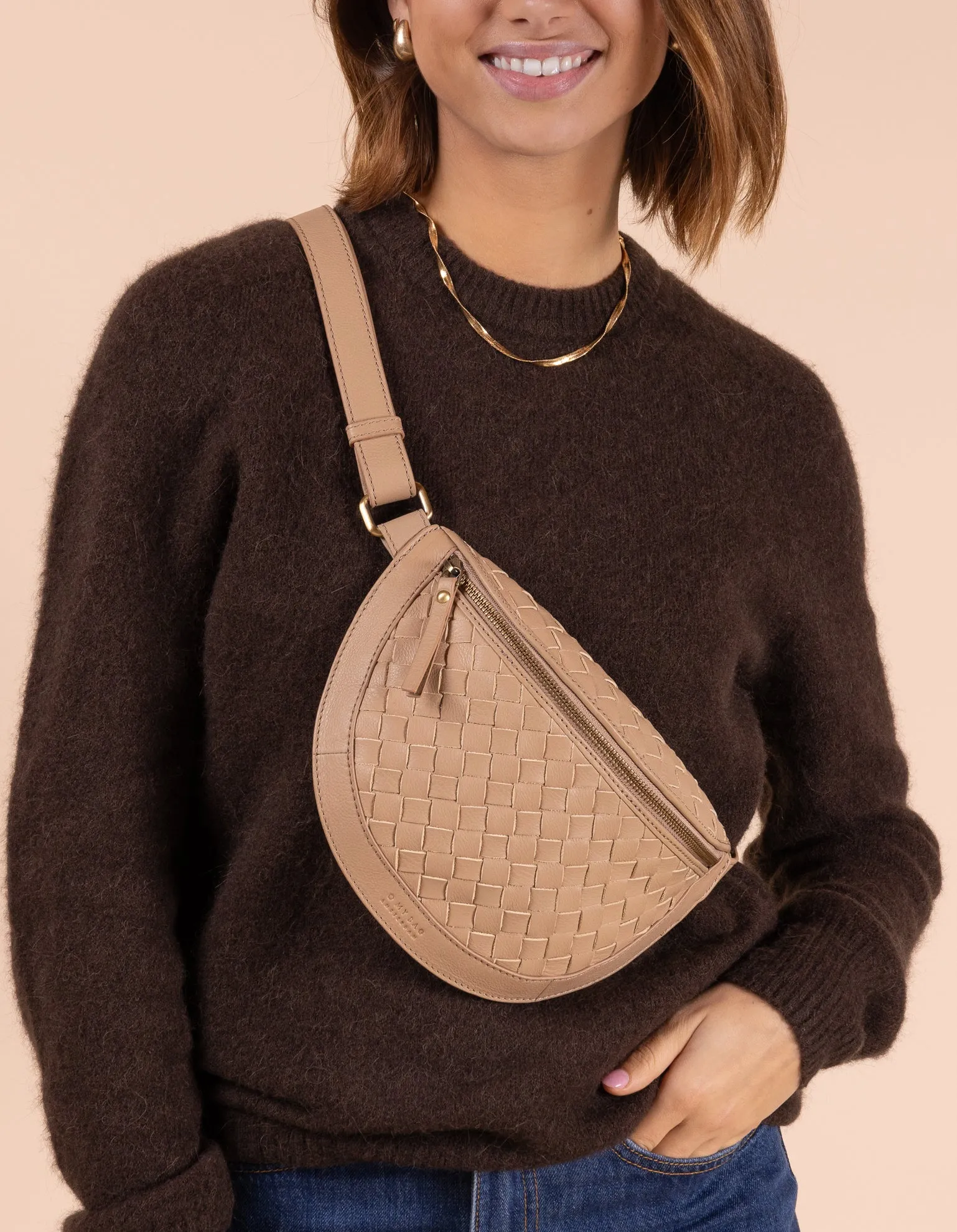 Ray Bumbag Woven Soft Grain Leather Sand sold by Ivalo.com product image thumbnail 2