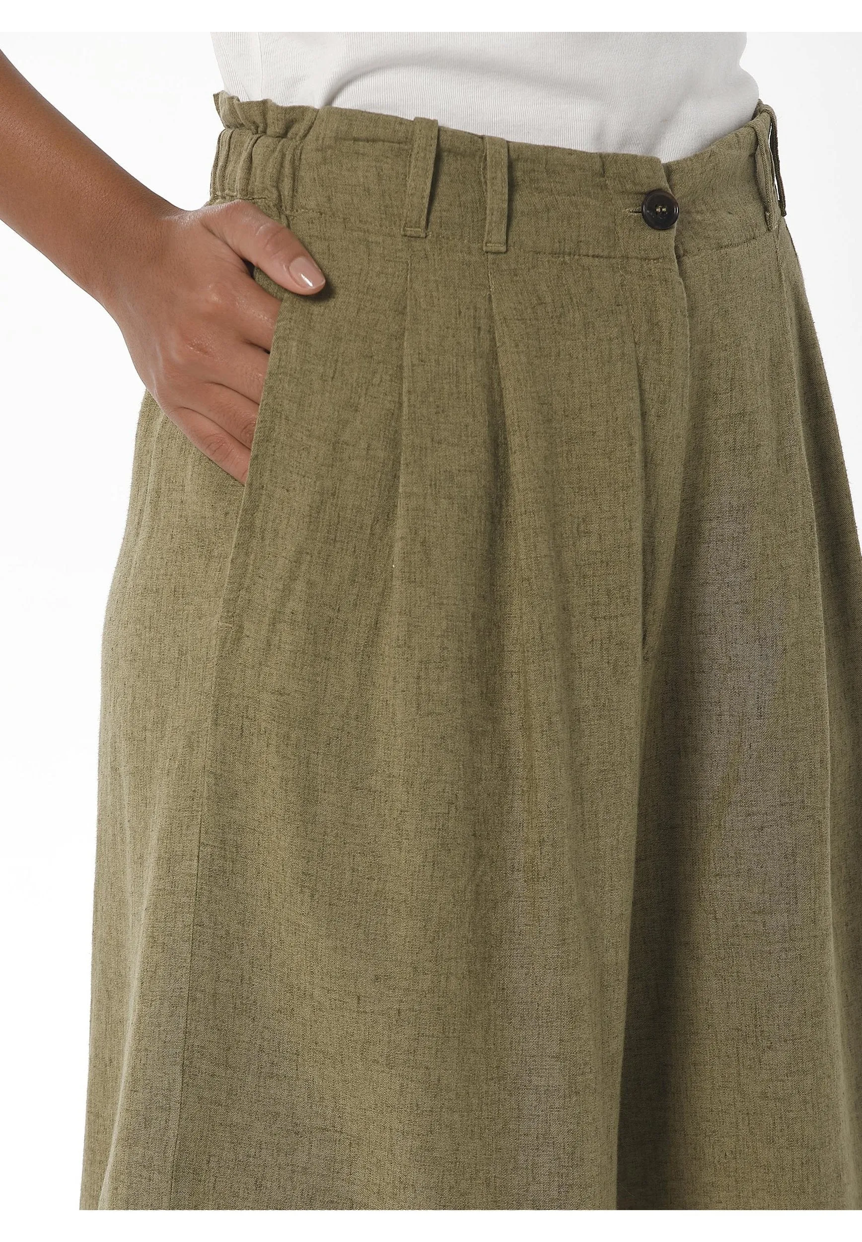 Women's Pleated Linen Blend Shorts Olive sold by Ivalo.com product image thumbnail 5