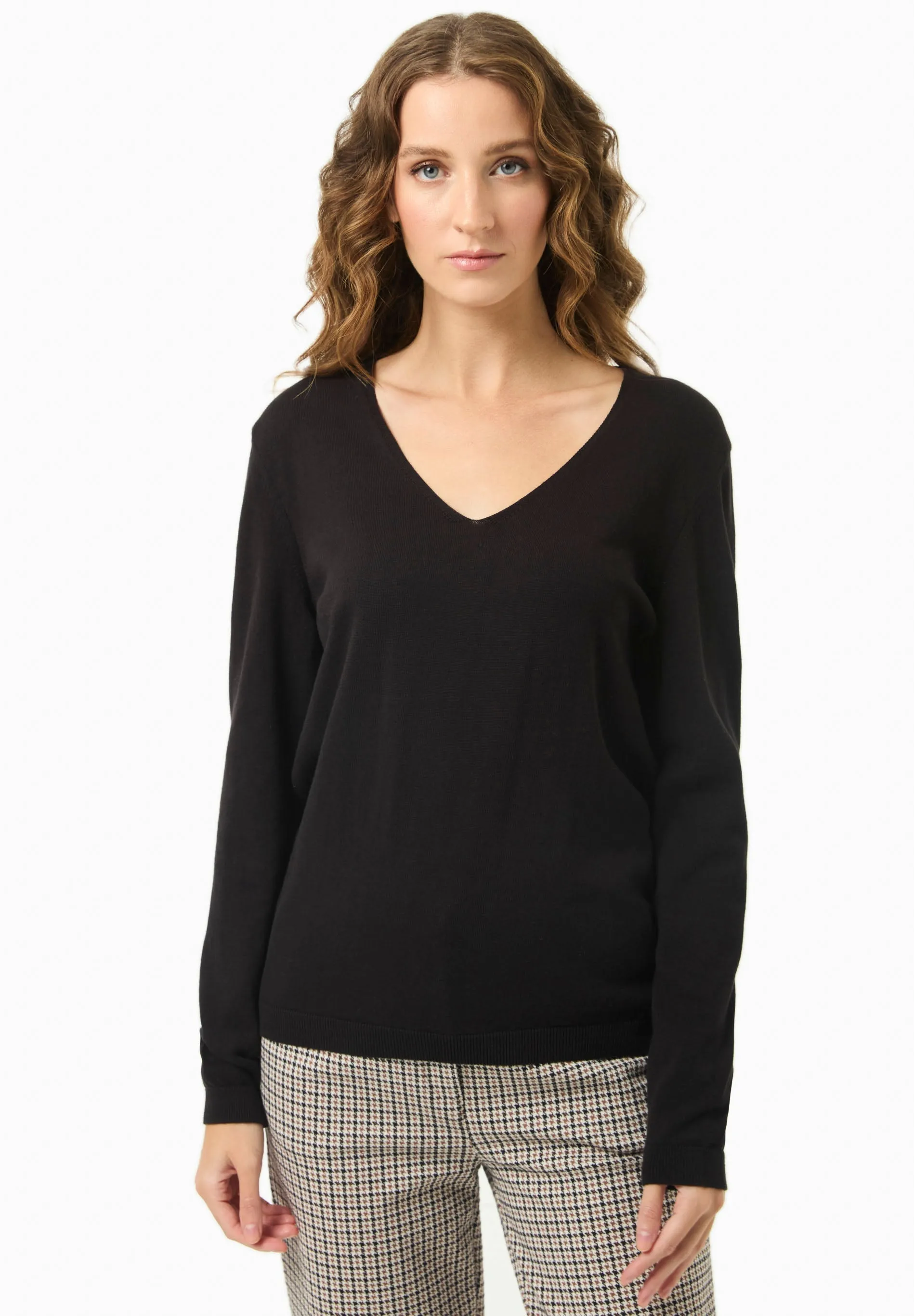 V-Neck Knitted Organic Cotton Sweater Black sold by Ivalo.com