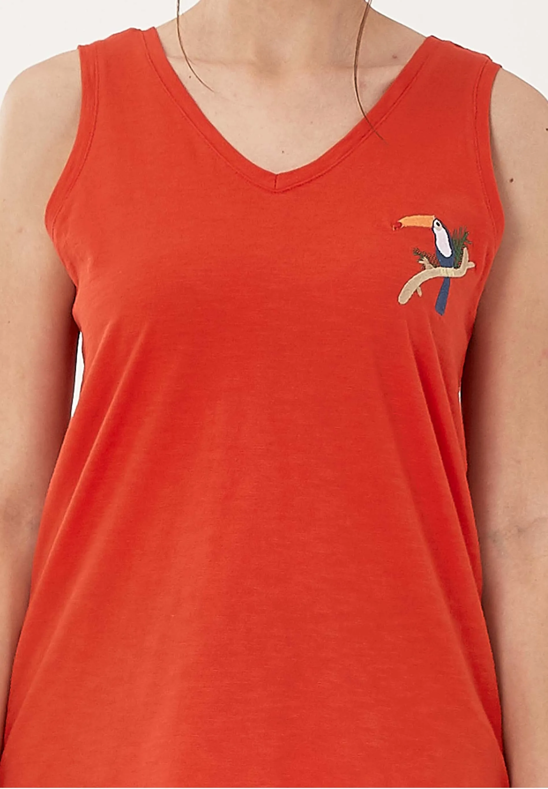 Toucan Embroidered Tank Top Red sold by Ivalo.com product image thumbnail 5