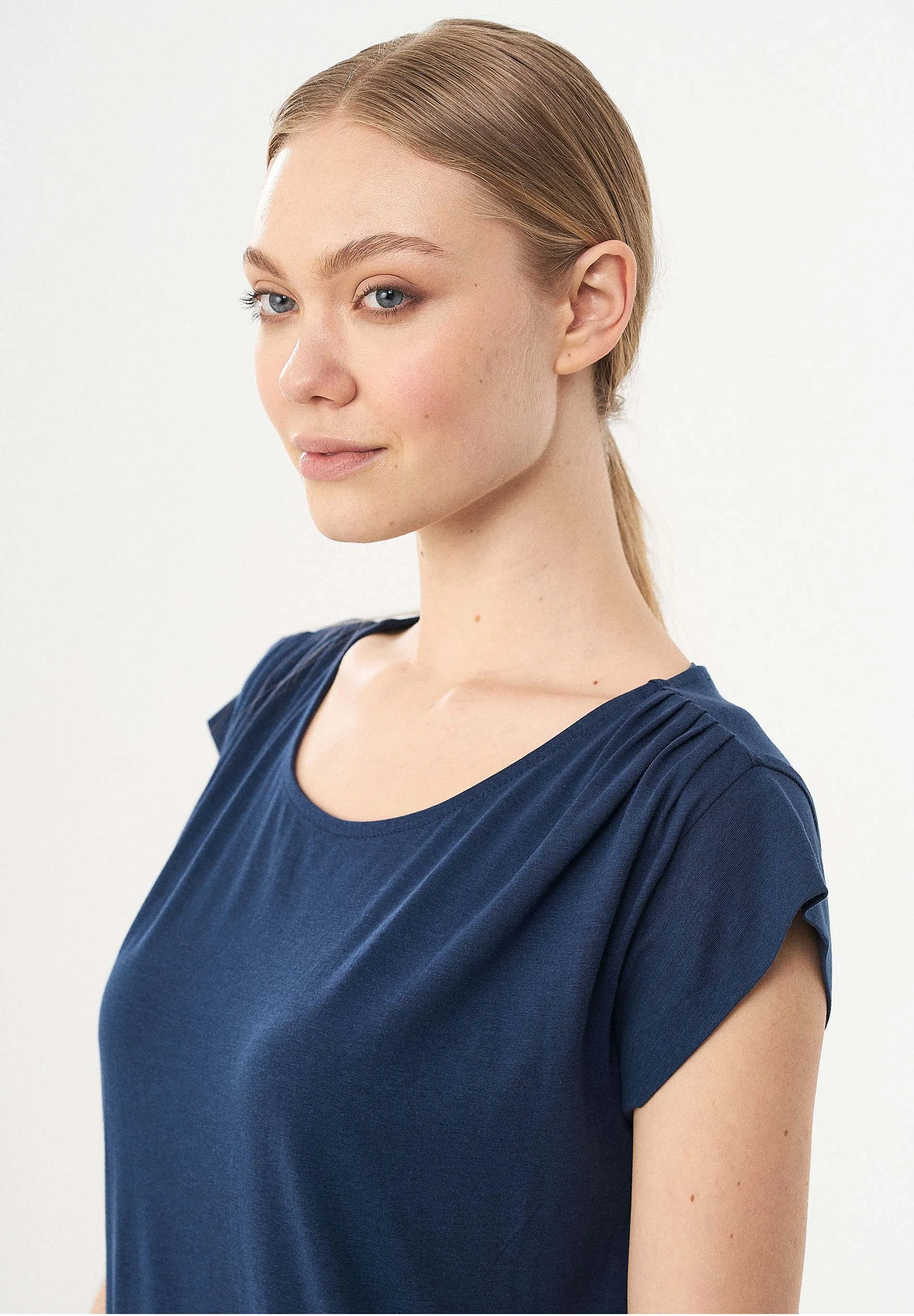 Lyocell Blend Jersey Mini Dress With Gathered Shoulders Navy sold by Ivalo.com product image thumbnail 5