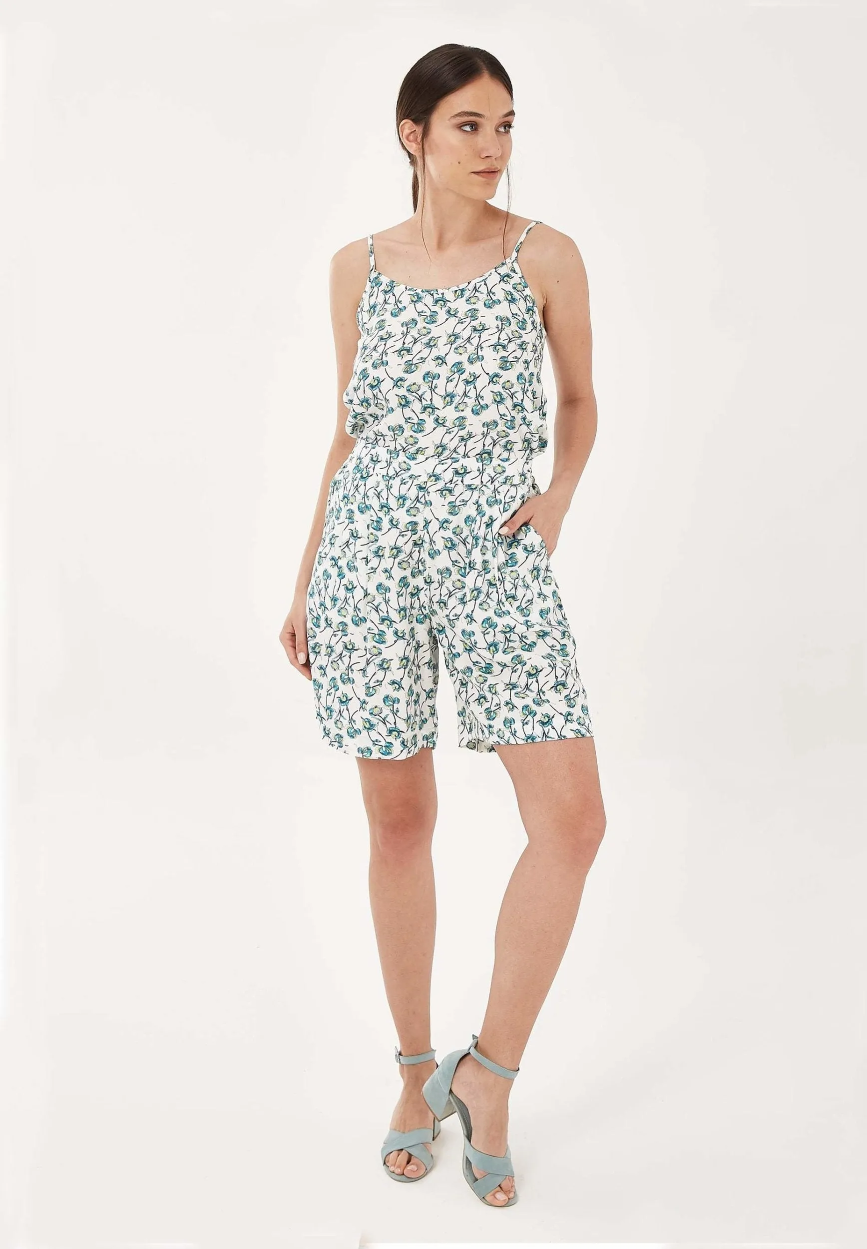 Tencel™ Lyocell Shorts With All-Over Floral Print sold by Ivalo.com product image thumbnail 3