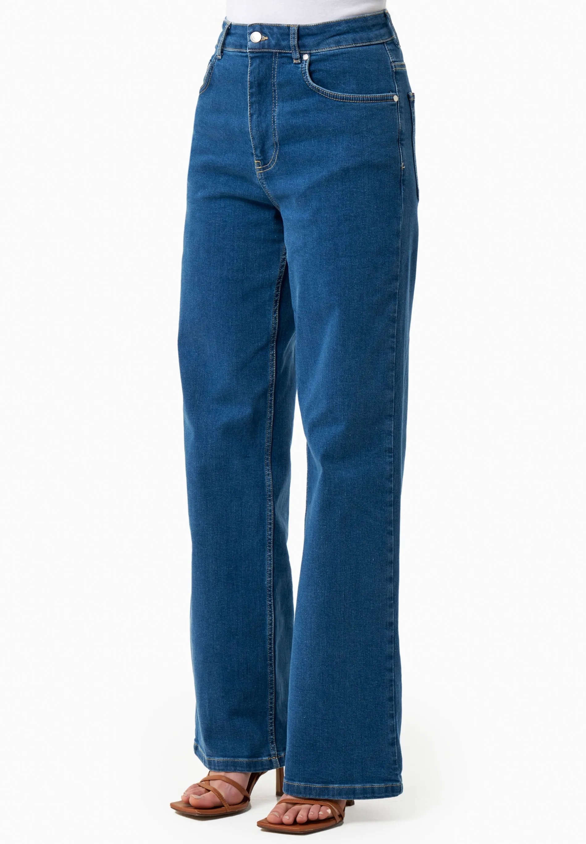 Women's Straight-Cut Jeans Medium Blue sold by Ivalo.com product image thumbnail 4