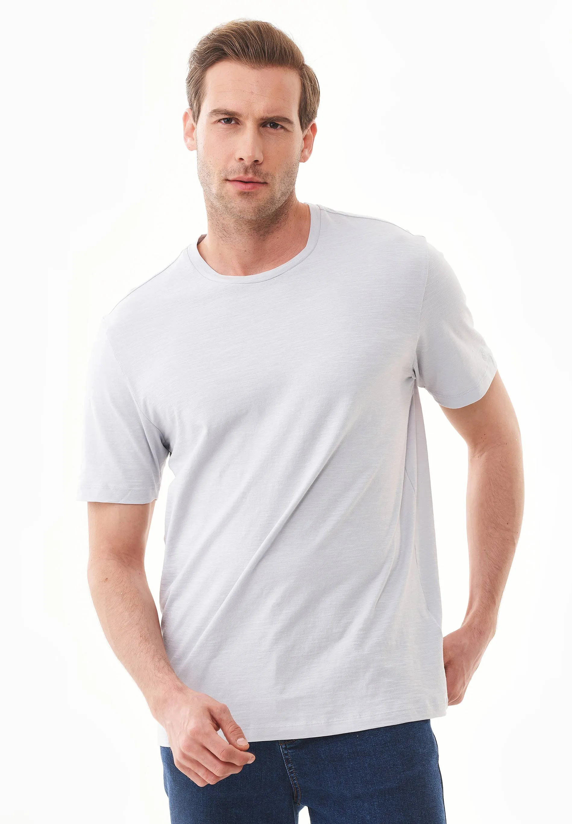 Men's Basic Round Neck T-Shirt Light Grey sold by Ivalo.com
