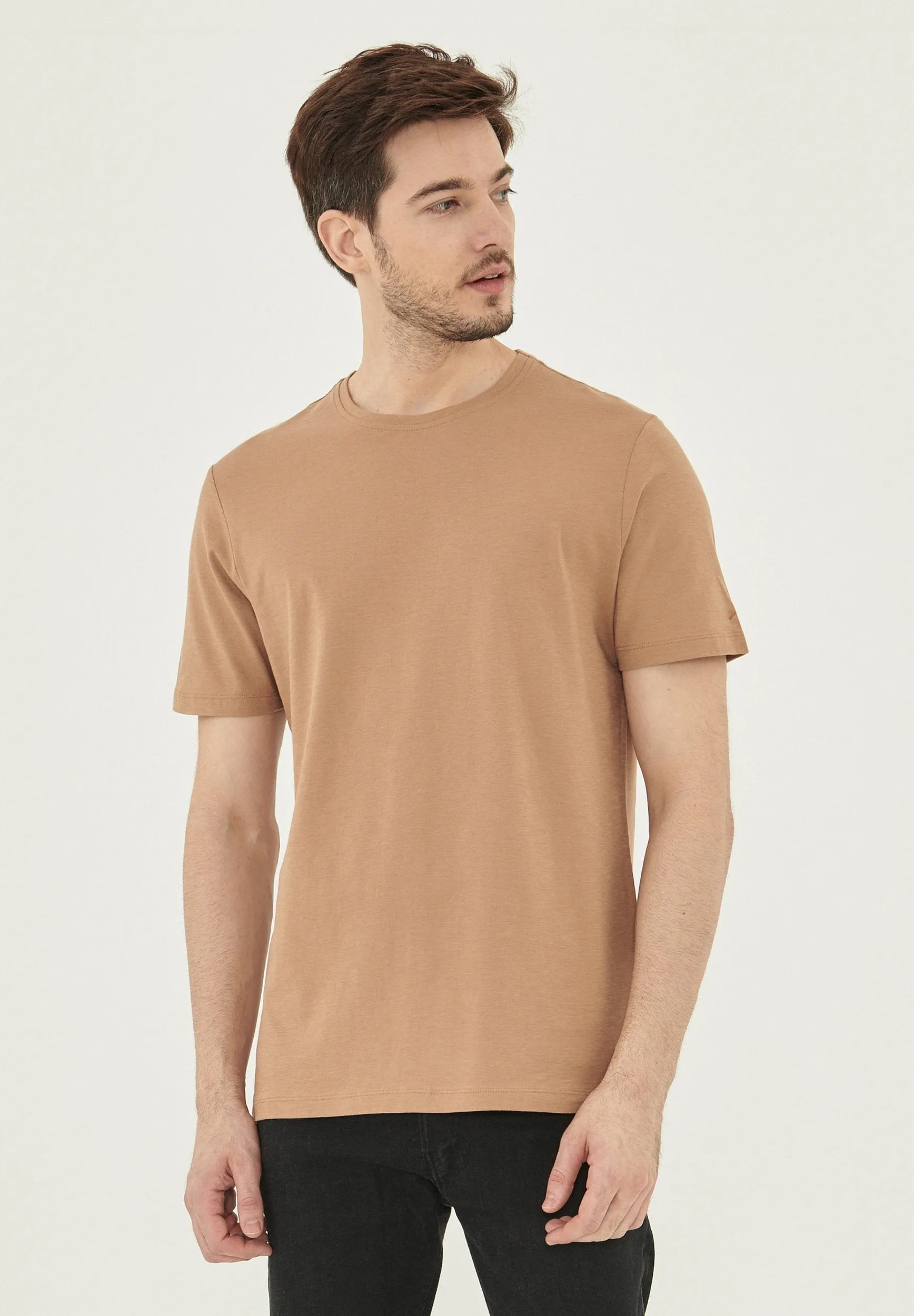 Men's Basic Round Neck T-Shirt Light Brown sold by Ivalo.com product image thumbnail 4