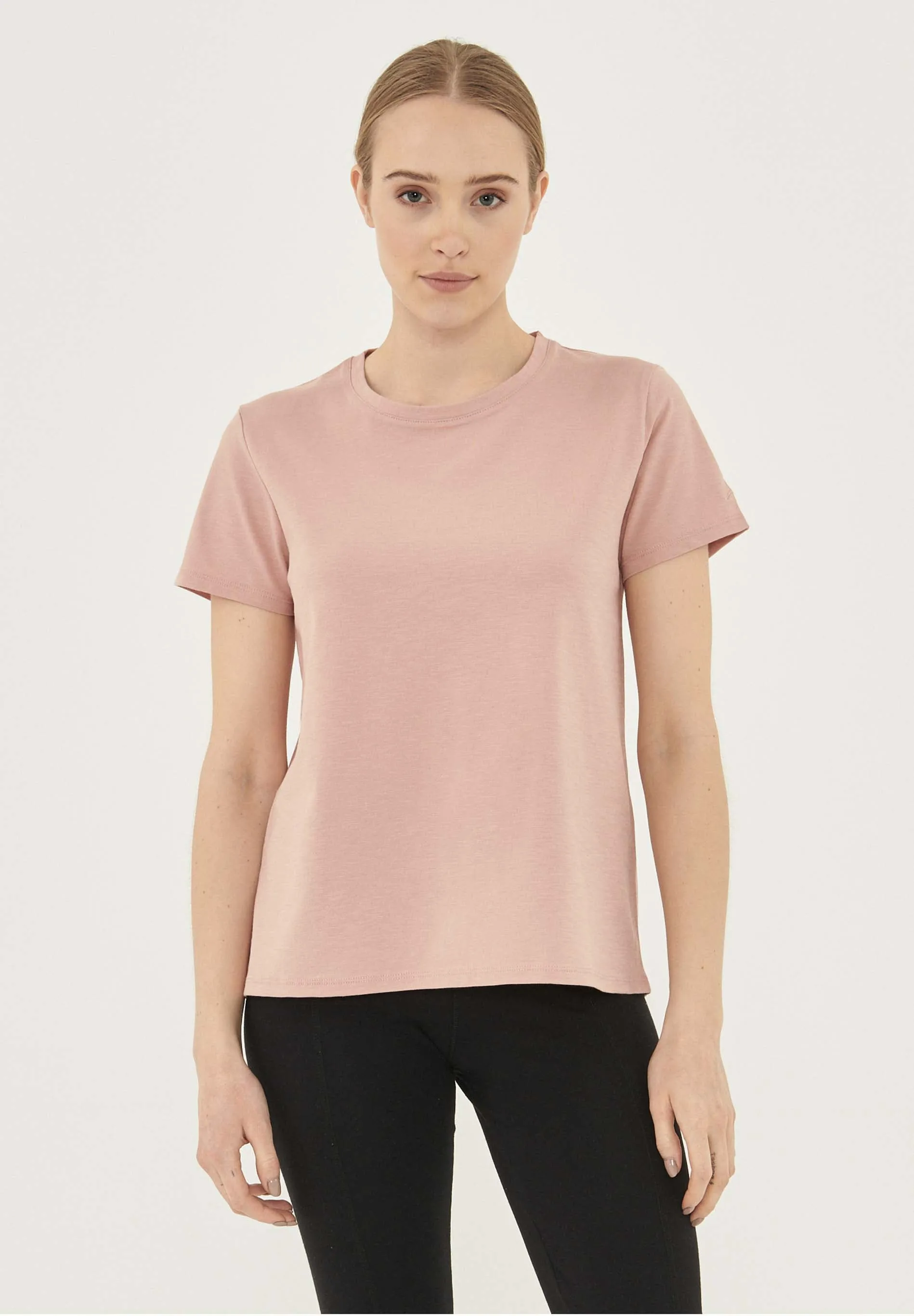 Women's Basic Round Neck T-Shirt Rose sold by Ivalo.com