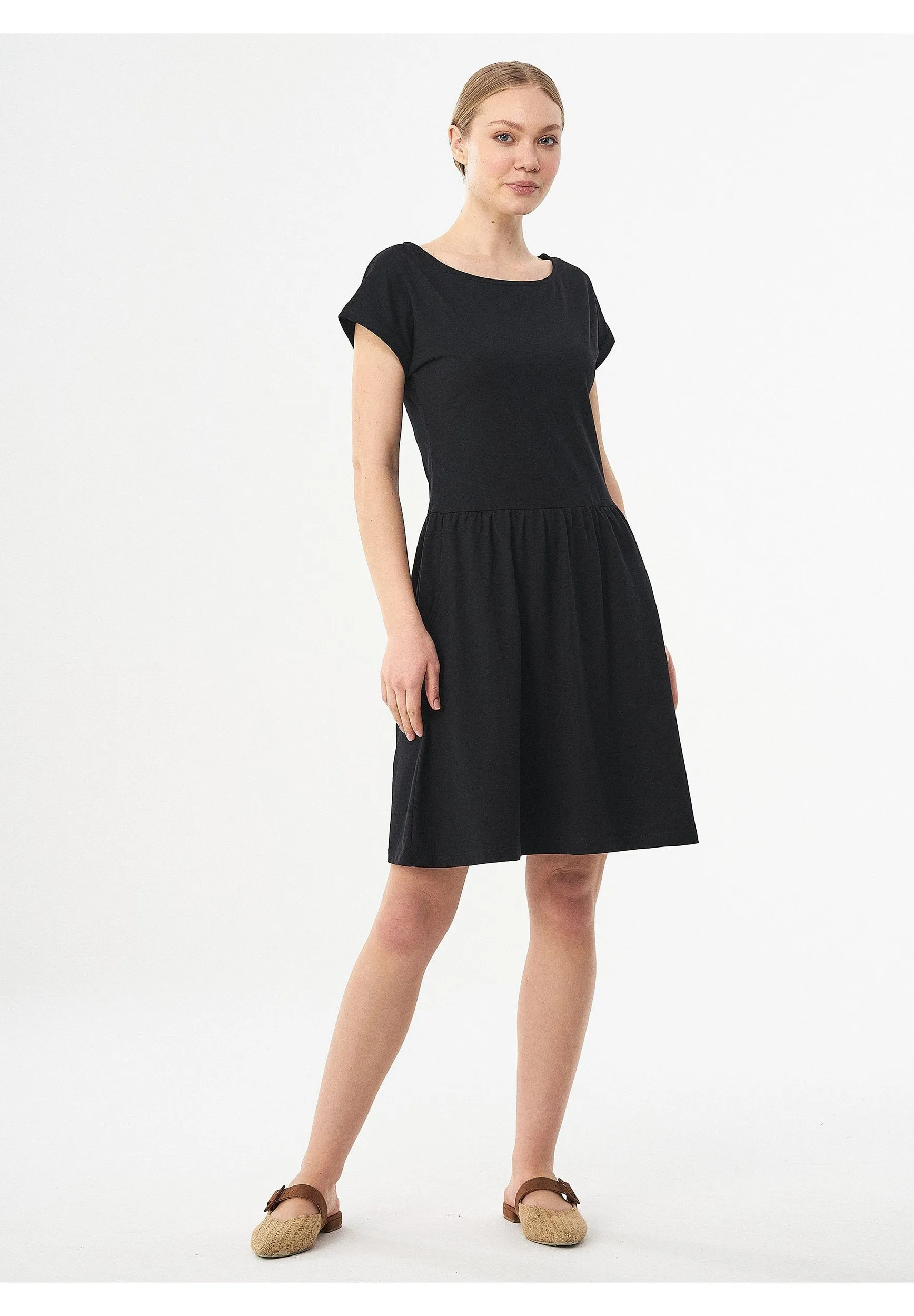 Slub Jersey Dress With Side Pockets Black sold by Ivalo.com product image thumbnail 2