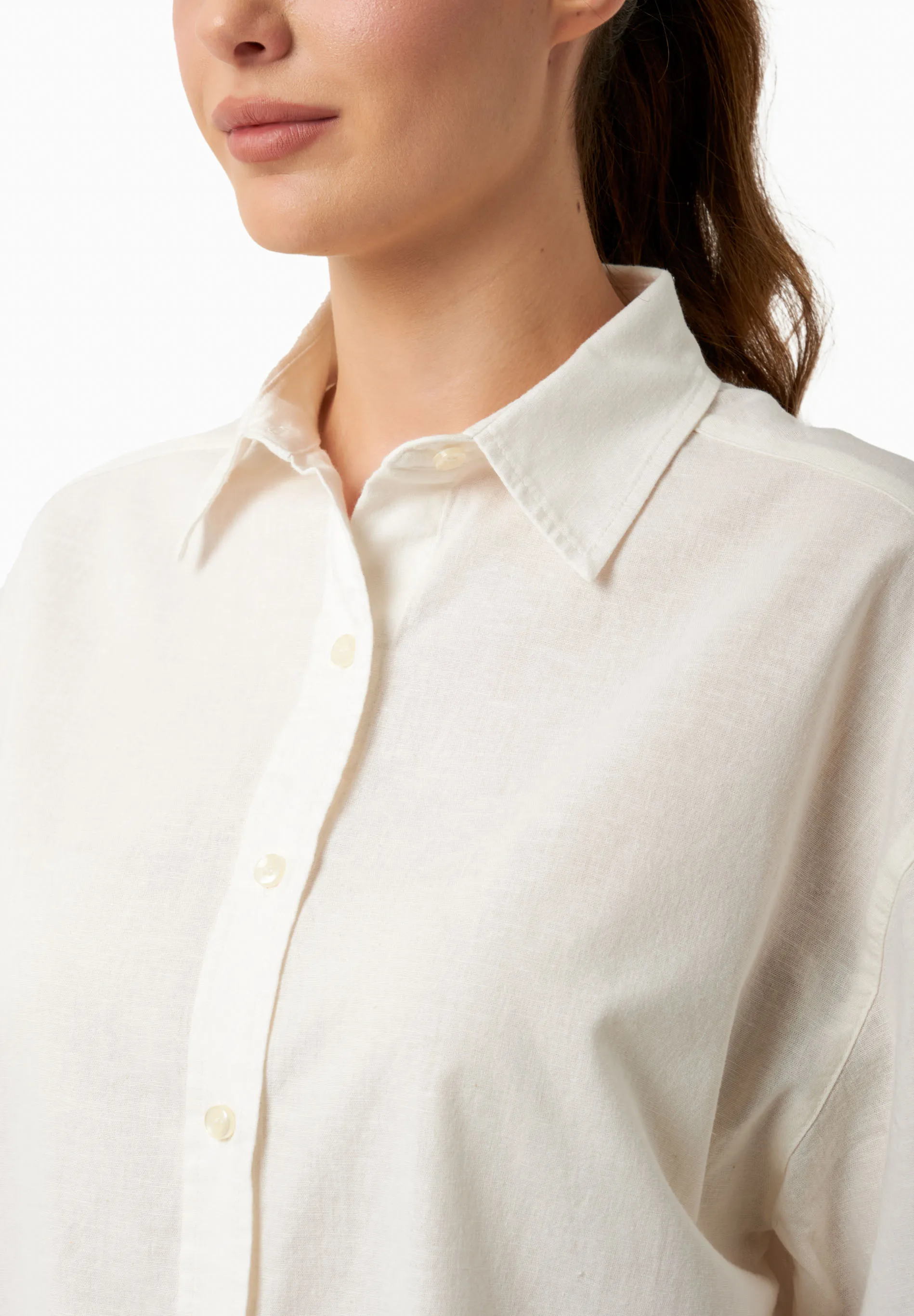Short Sleeved Linen Blend Button-Up Off-White sold by Ivalo.com product image thumbnail 4
