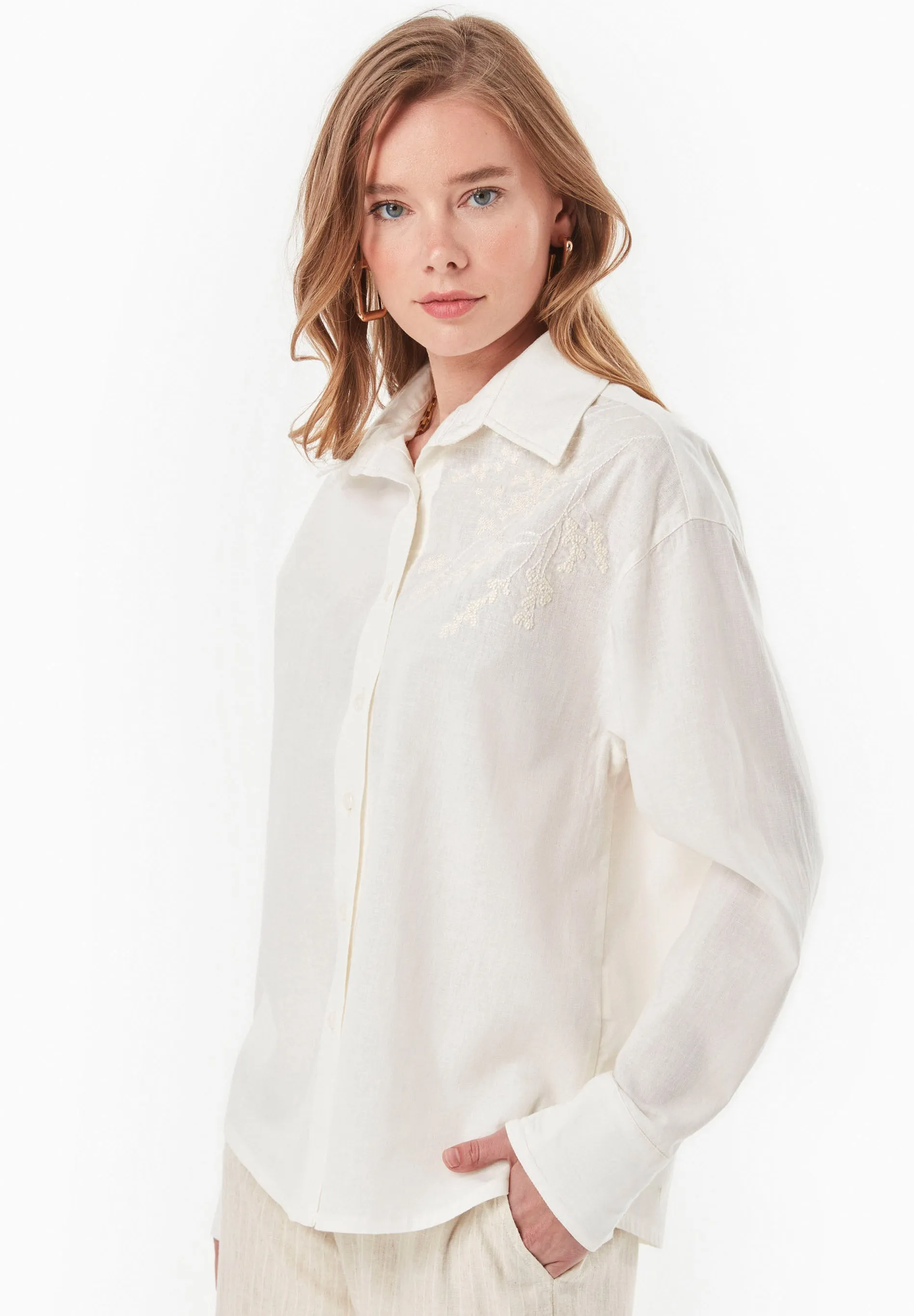 Embroidered Linen Blend Button-Up Off White sold by Ivalo.com product image thumbnail 4