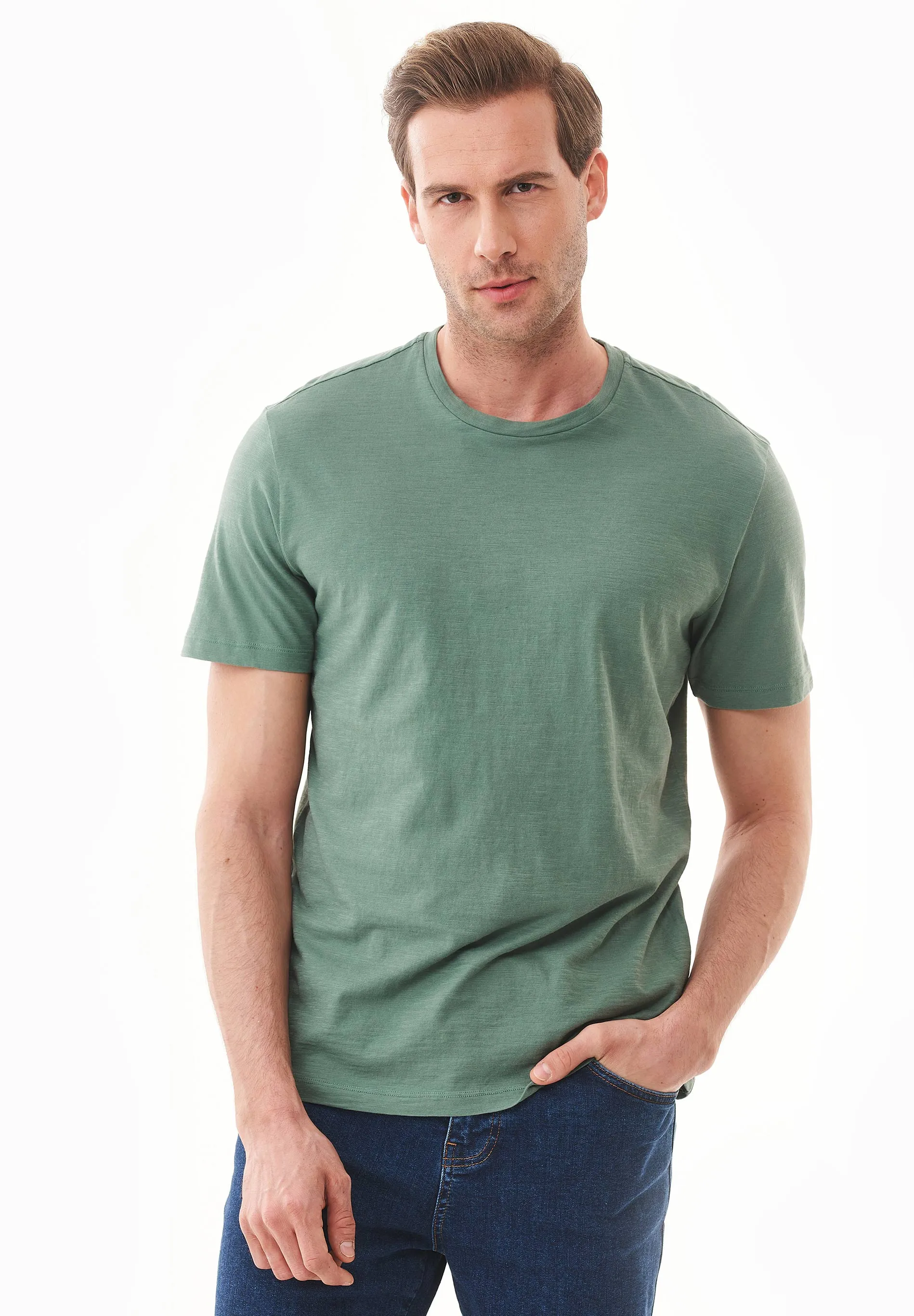 Men's Basic Round Neck T-Shirt Green Tea sold by Ivalo.com