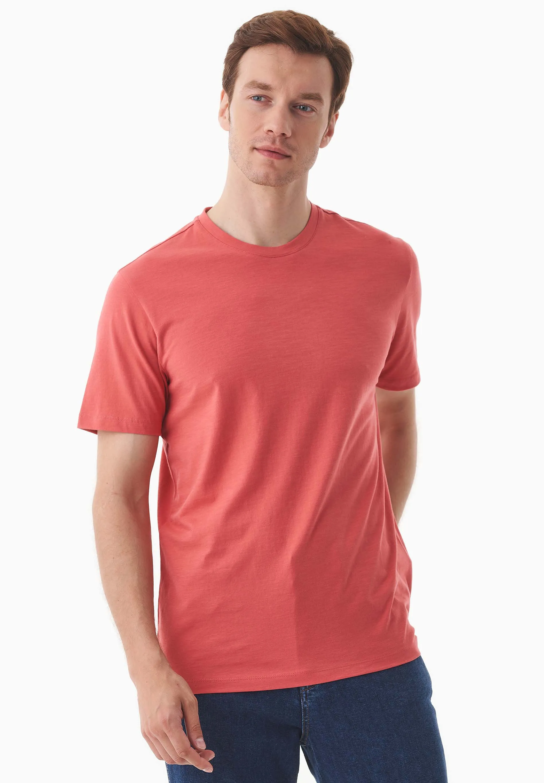 Men's Basic Round Neck T-Shirt Radiant Red sold by Ivalo.com
