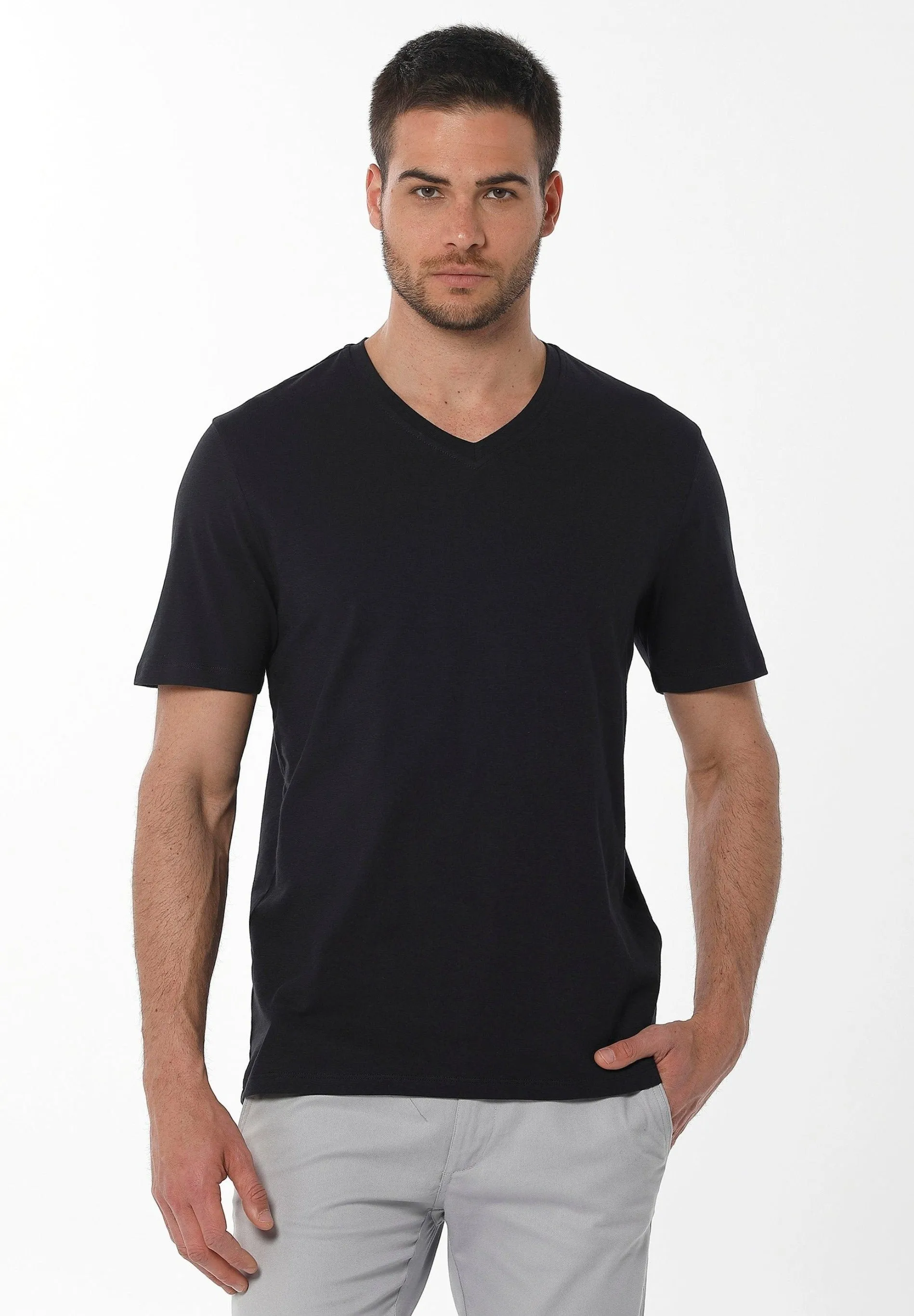 Men's Basic V-Neck T-Shirt Black sold by Ivalo.com