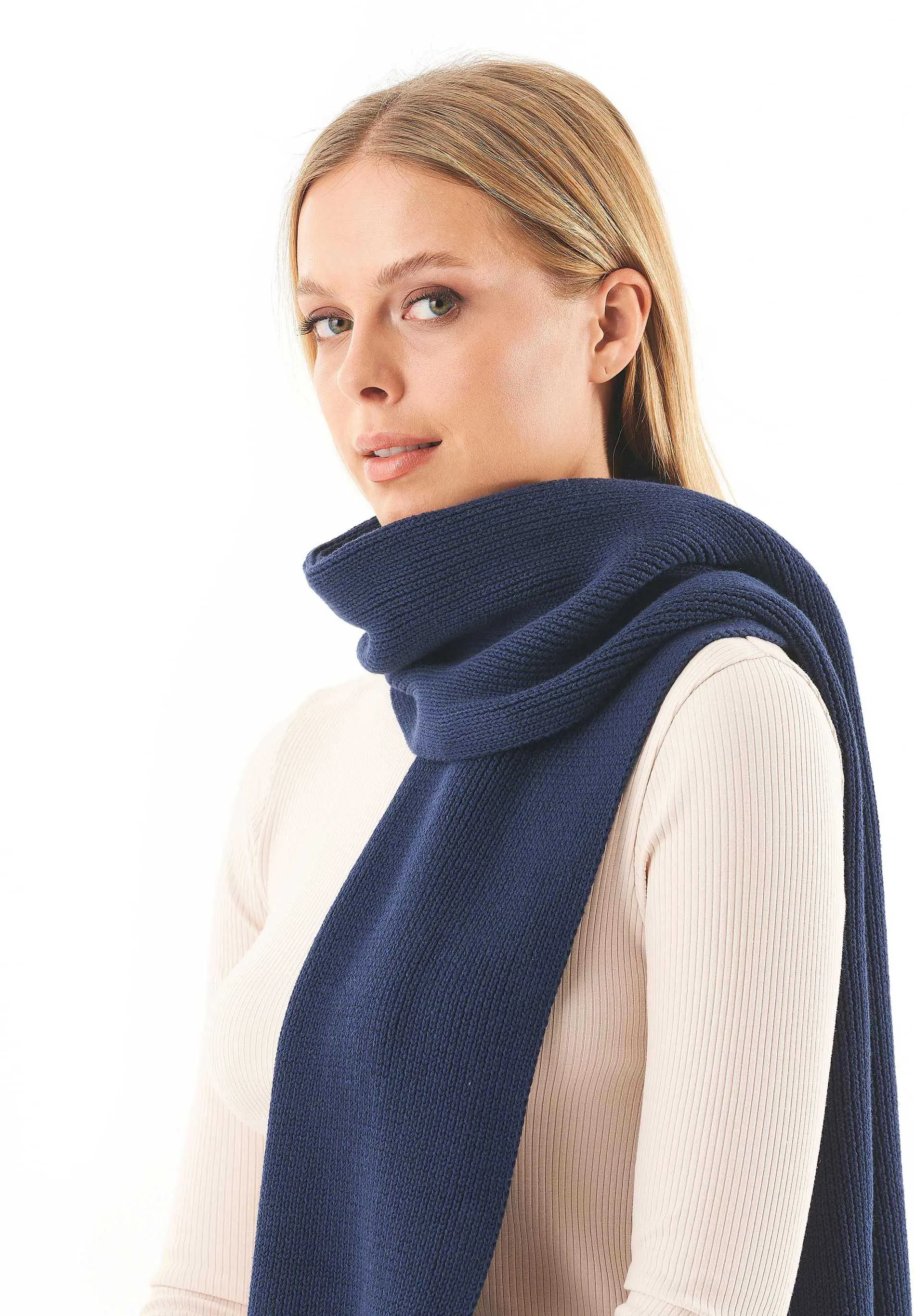 Knitted Organic Cotton Scarf Navy sold by Ivalo.com product image thumbnail 2