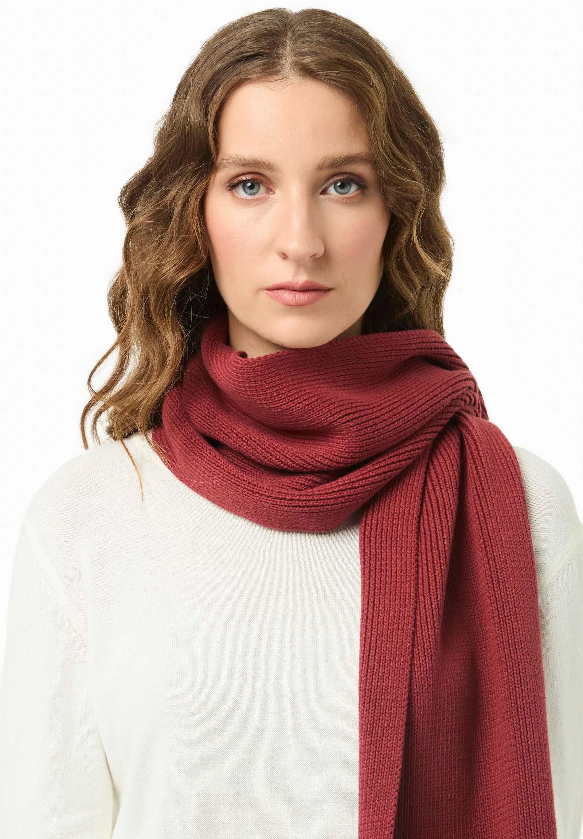 Knitted Organic Cotton Scarf Merlot sold by Ivalo.com