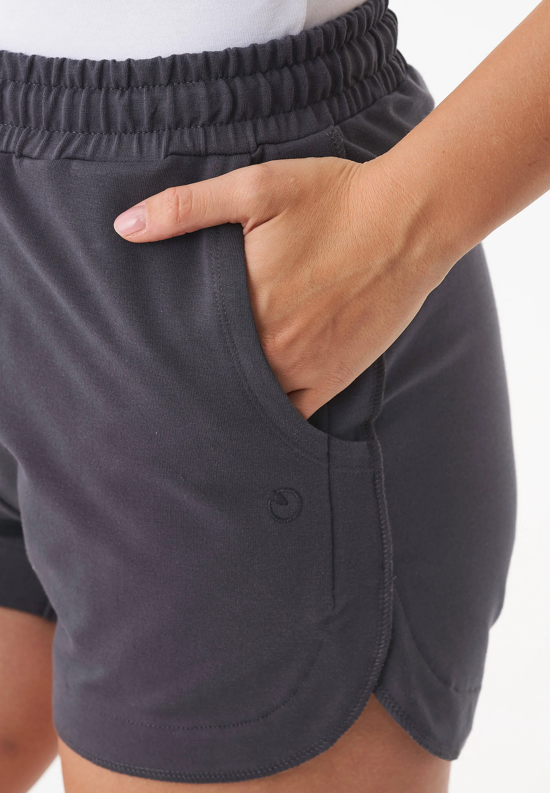 Sanndra Light Organic Cotton Sweatshorts Shadow sold by Ivalo.com product image thumbnail 2