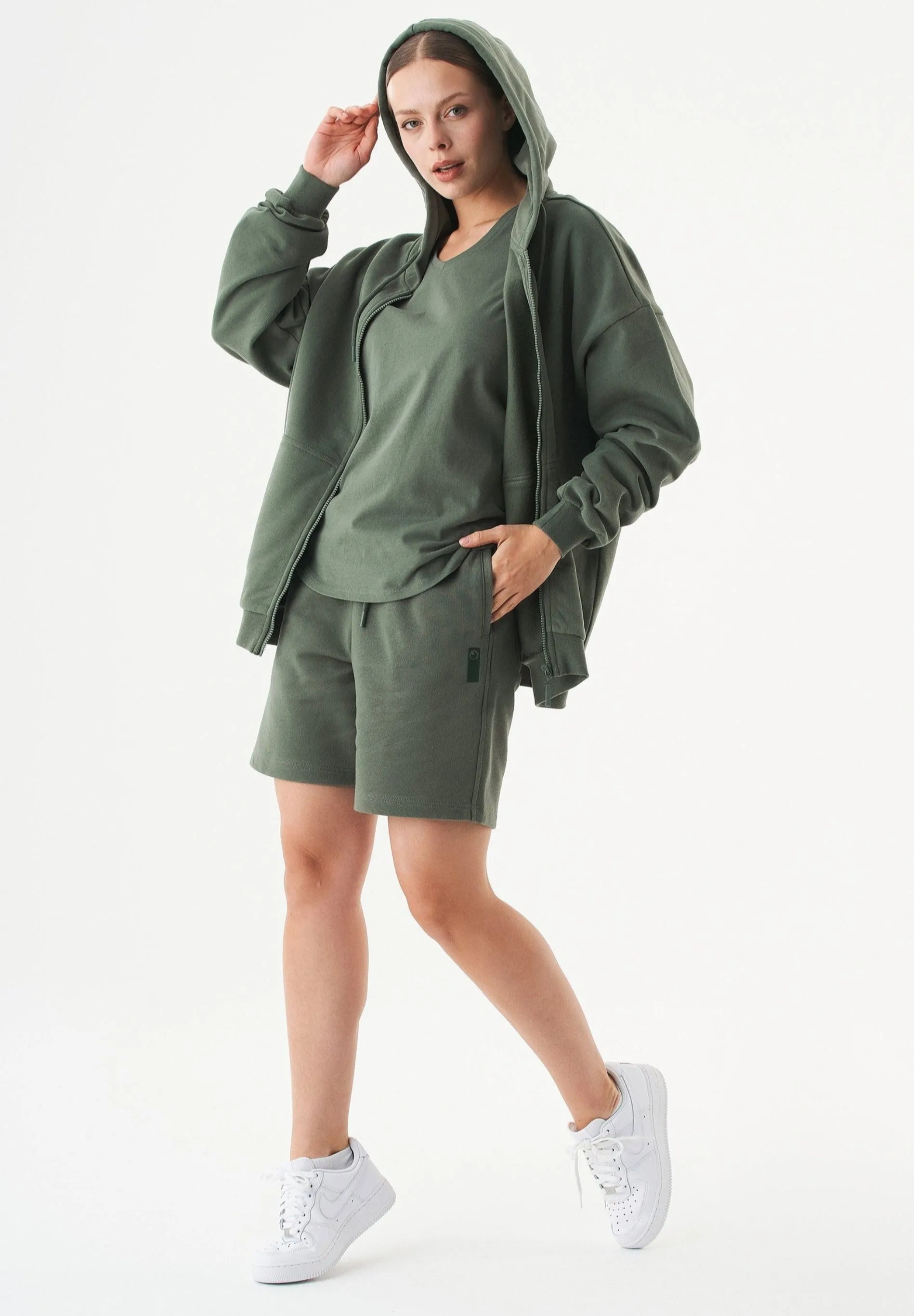 Sheyma Organic Cotton Sweatshorts Olive sold by Ivalo.com product image thumbnail 3