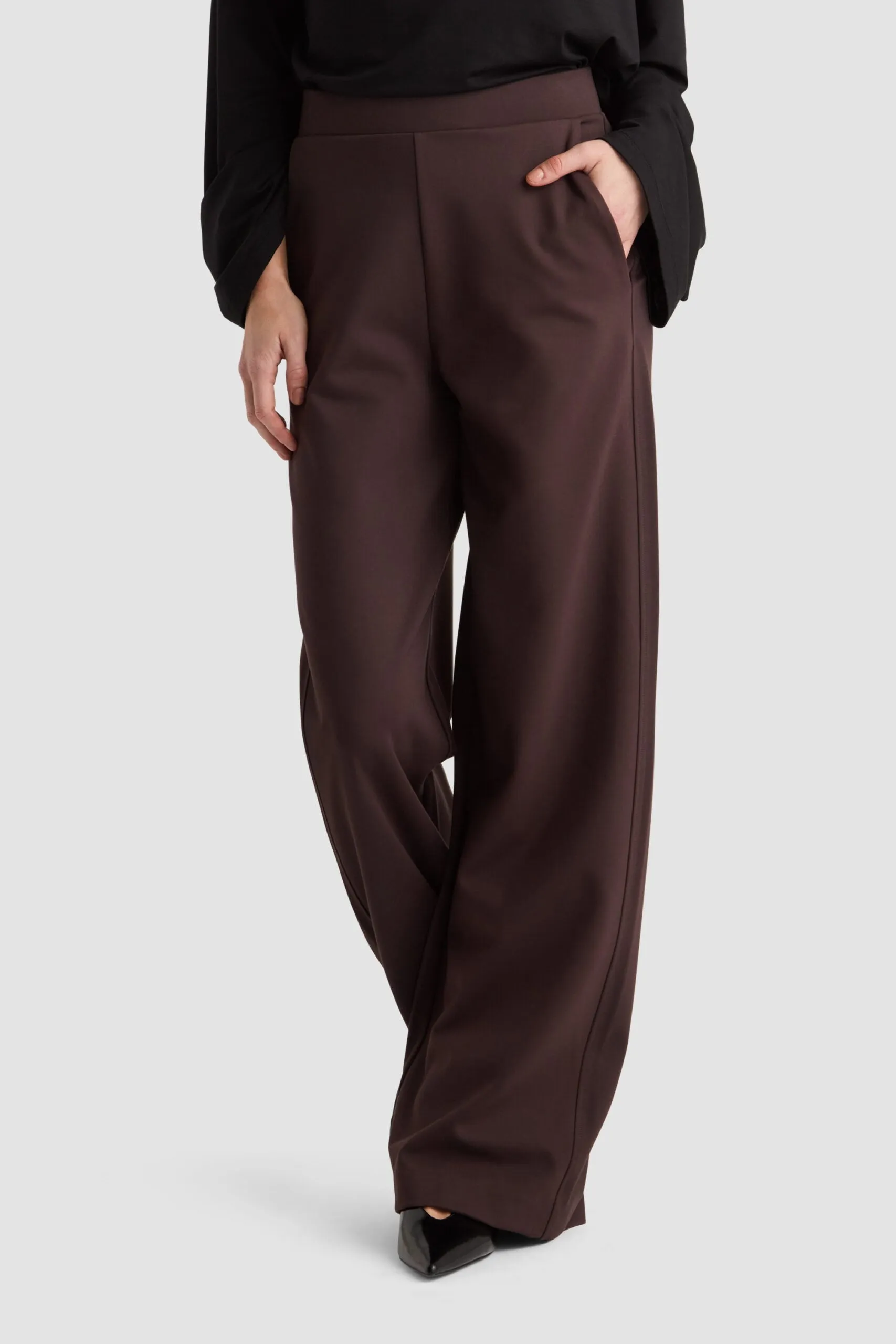 Leia Pants Auburn Brown sold by Ivalo.com product image thumbnail 3