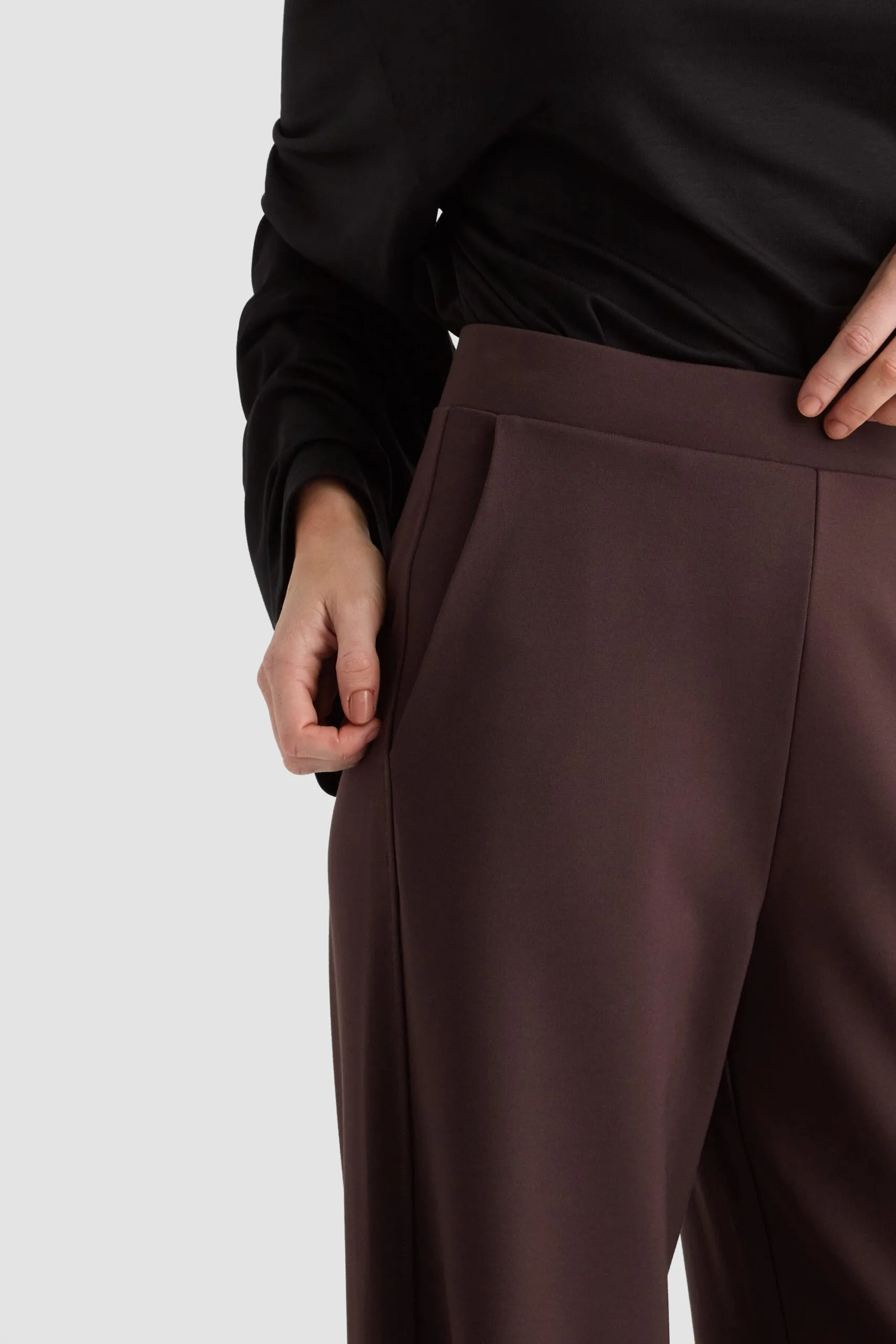 Leia Pants Auburn Brown sold by Ivalo.com product image thumbnail 5