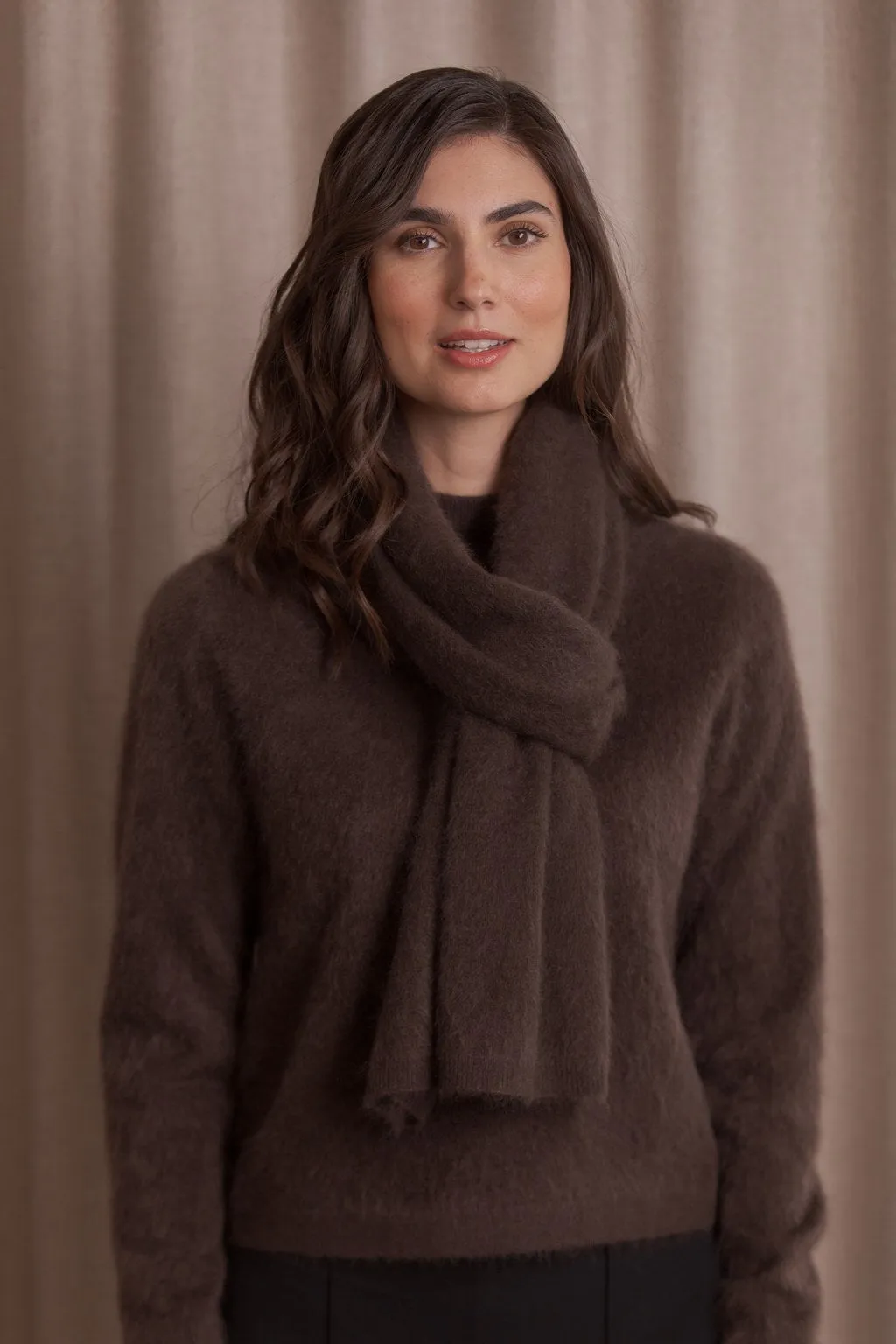 Cashmere Scarf Dark Chocolate sold by Ivalo.com product image thumbnail 2