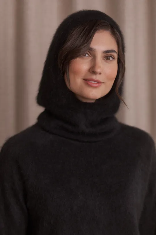Cashmere Hood Black sold by Ivalo.com