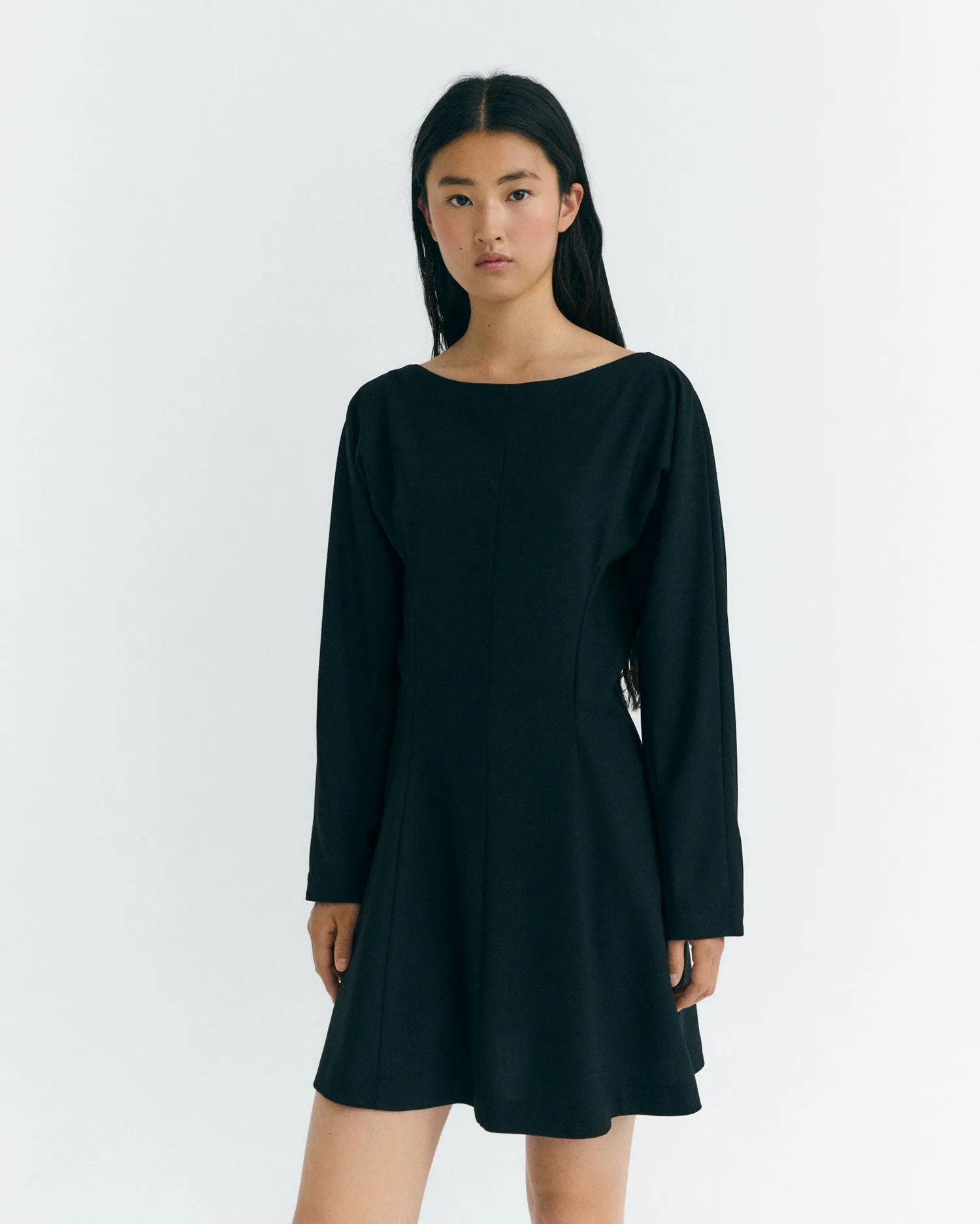 Black fine wool Arianne short dress sold by Ivalo.com product image thumbnail 4