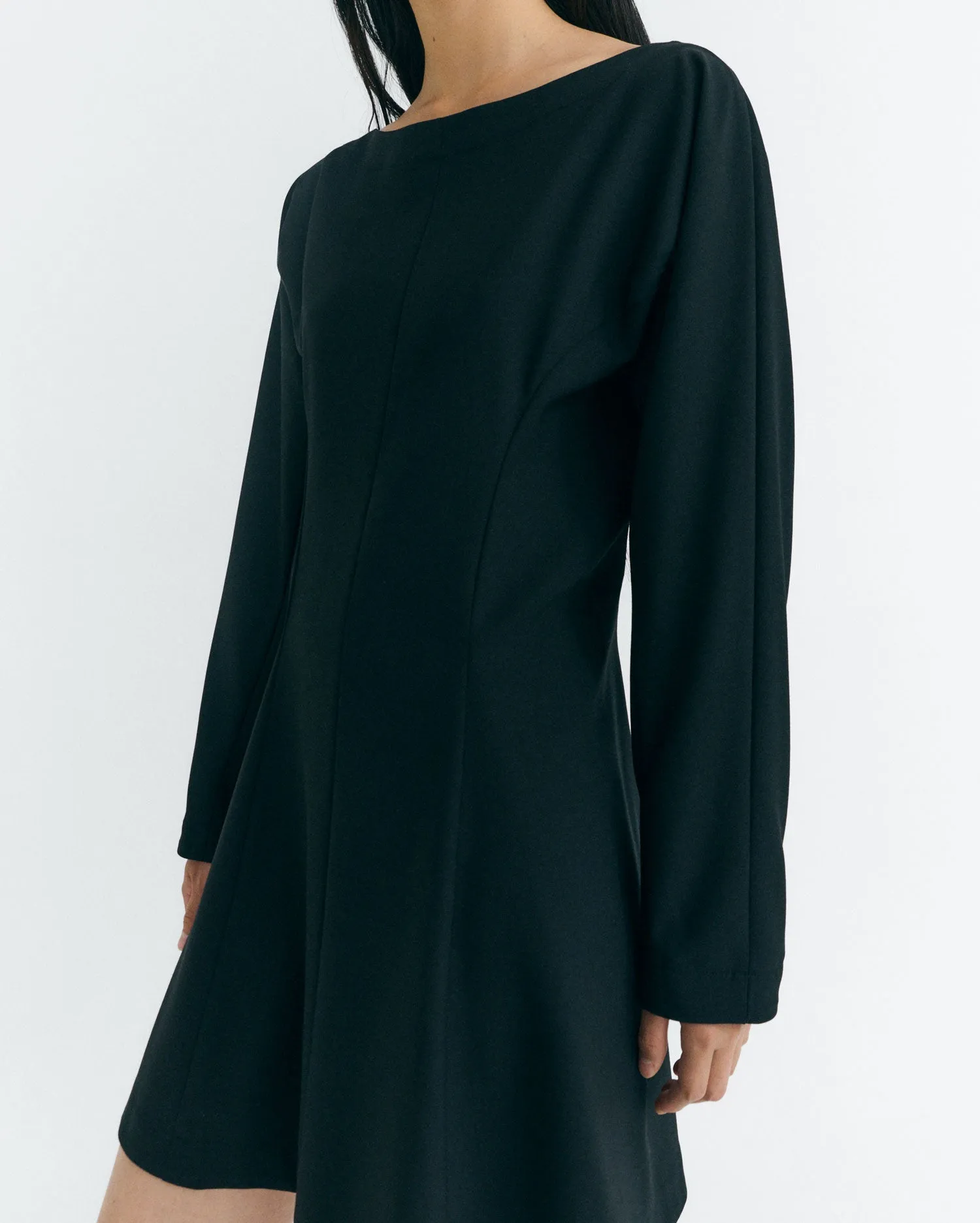 Black fine wool Arianne short dress sold by Ivalo.com product image thumbnail 5