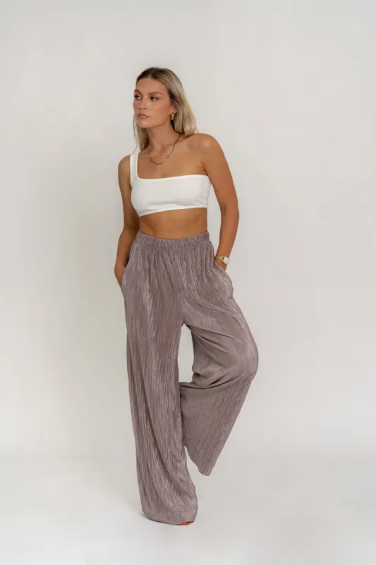 Isla Loose Pants Taupe sold by Ivalo.com