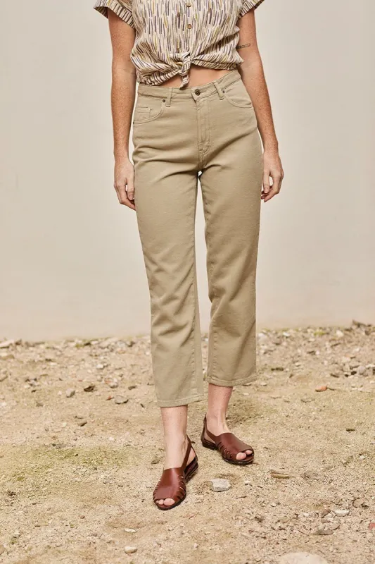 Finna Straight Trousers Dry Green sold by Ivalo.com