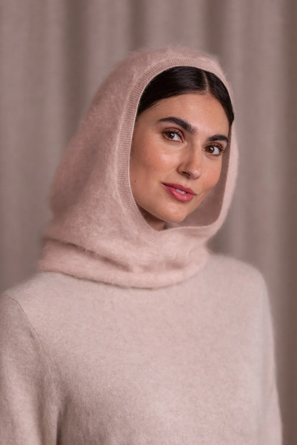 Karia Cashmere Hood Pale Pink sold by Ivalo.com