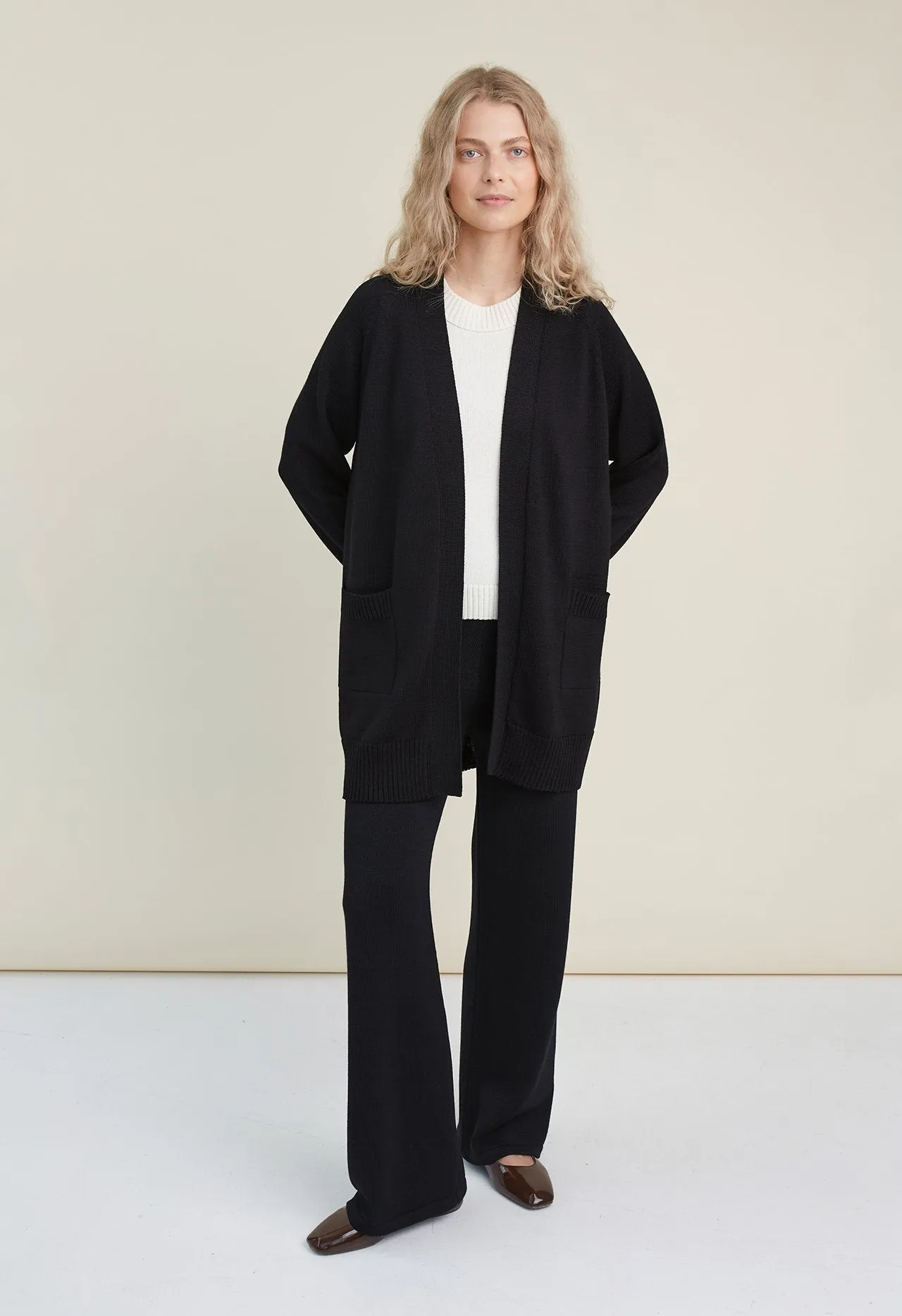 Knitted Merino Wool Cardigan with Pockets Black sold by Ivalo.com product image thumbnail 3
