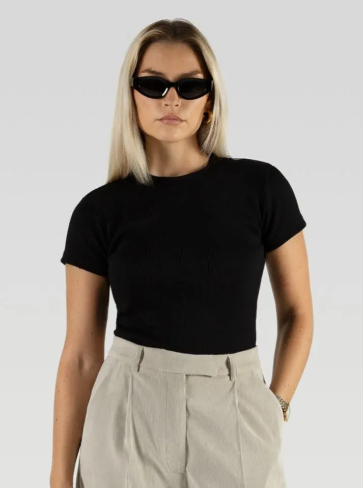 GS T-Shirt Full Length Black sold by Ivalo.com