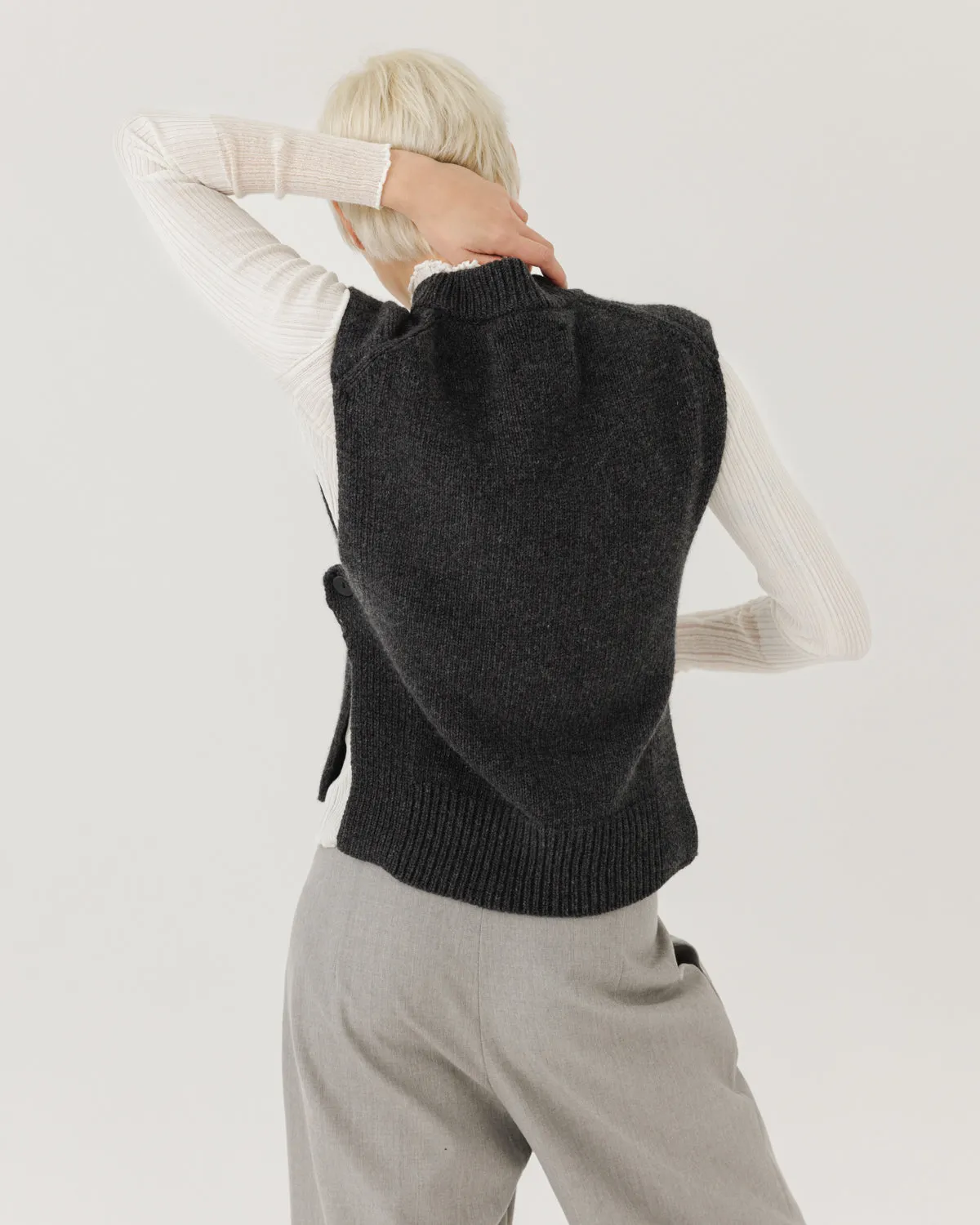 Giria Wool Vest Charcoal sold by Ivalo.com product image thumbnail 2