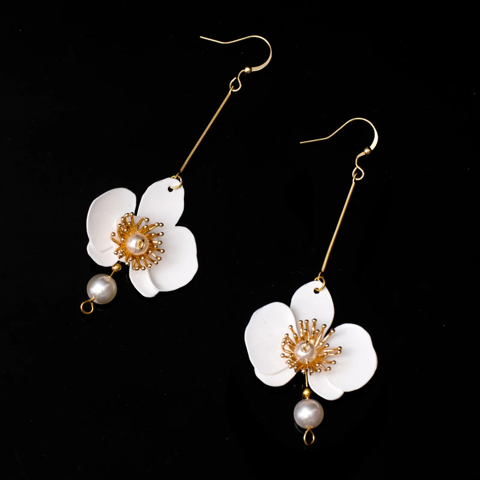 Butterfly Orchid Pearl Earrings White sold by Ivalo.com product image thumbnail 3