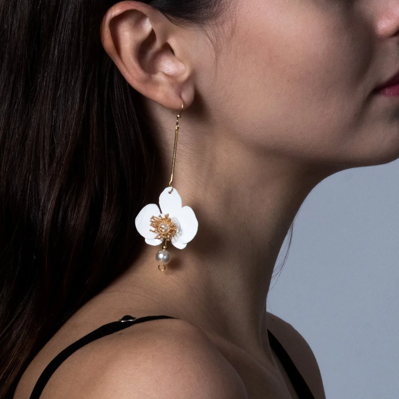 Butterfly Orchid Pearl Earrings White sold by Ivalo.com product image thumbnail 2
