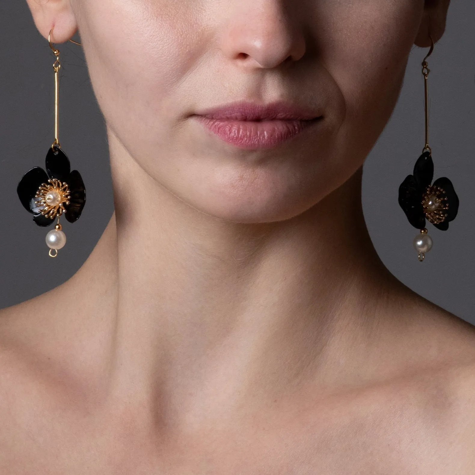 Butterfly Orchid Pearl Earrings Black sold by Ivalo.com product image thumbnail 4