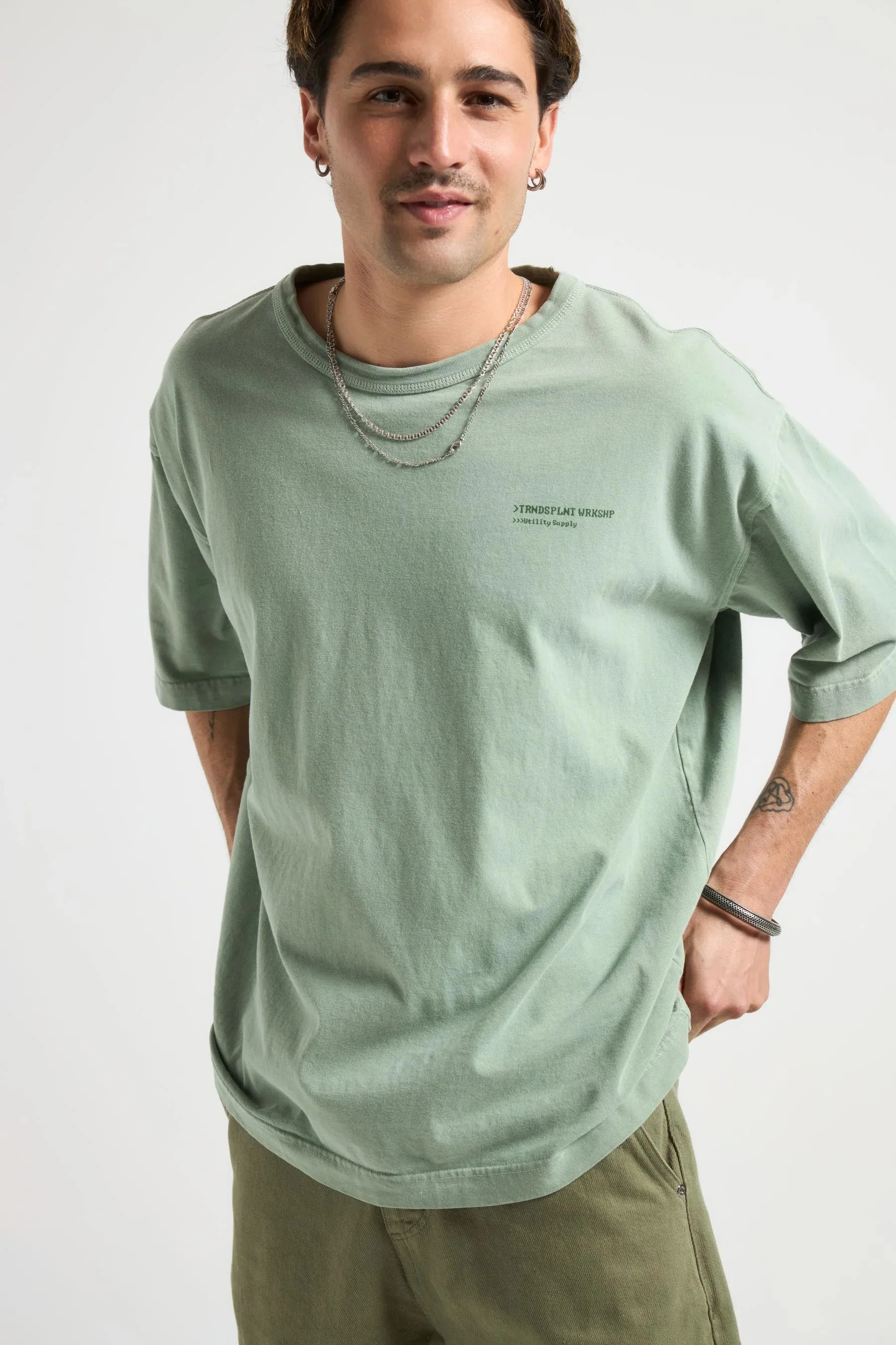 Core Oversized T-Shirt Hedge Green sold by Ivalo.com