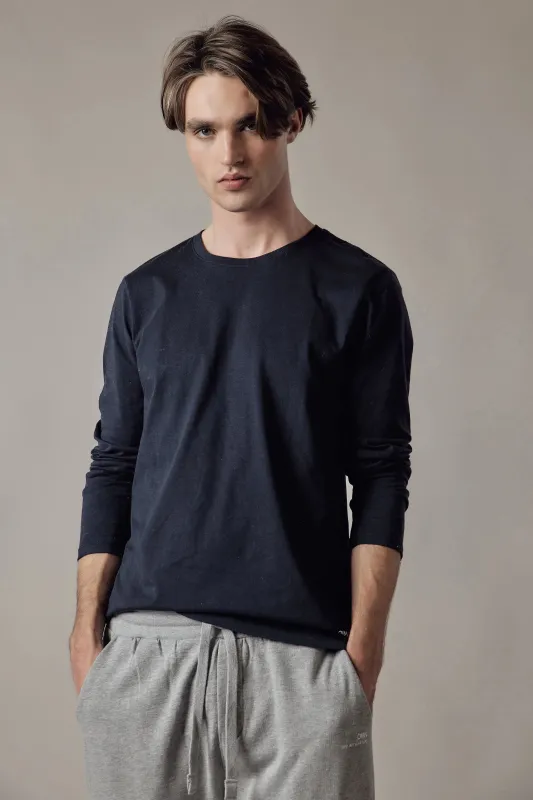 Men's Long Sleeve T-Shirt made by Ivalo.com