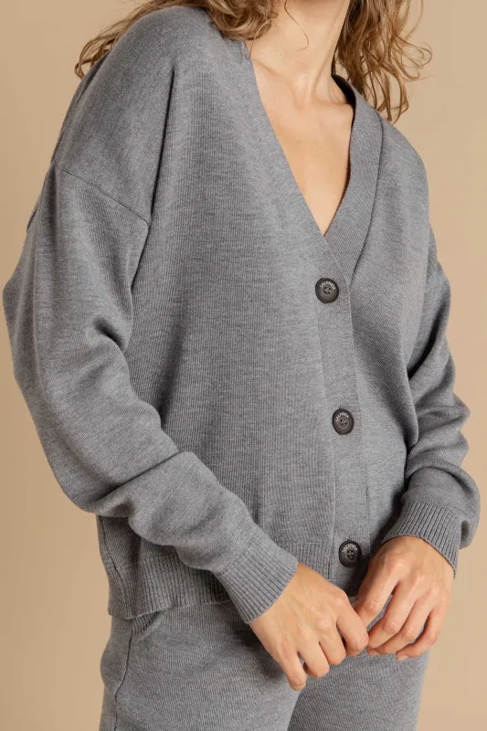 Bene Merino Cardigan Light Grey made by Ivalo.com