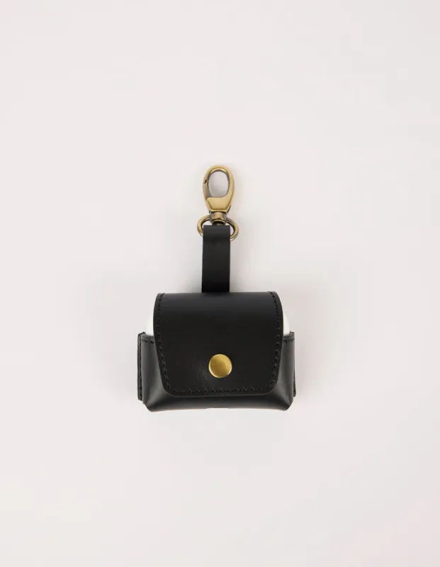 Airpods Case Black Classic Leather made by Ivalo.com