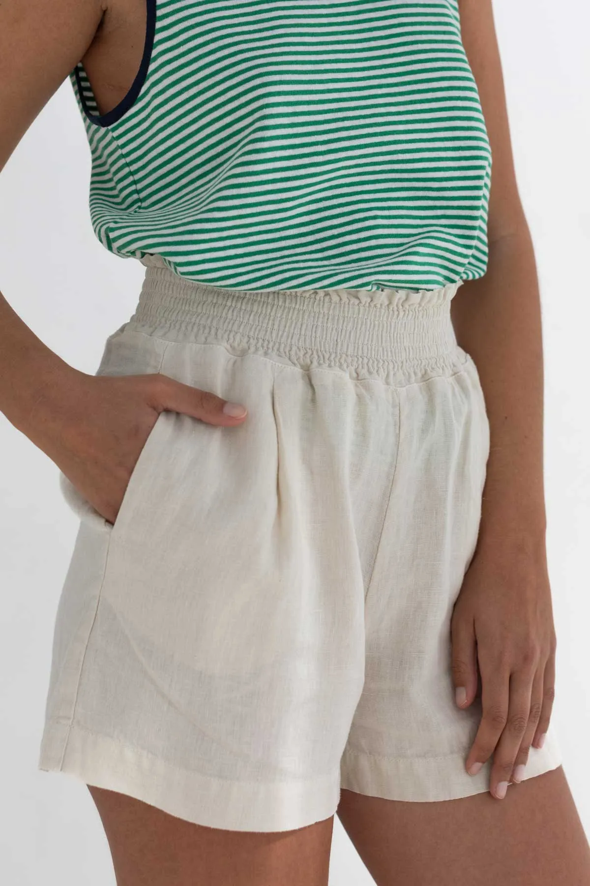 Walfisch Shorts Sand Stone sold by Ivalo.com