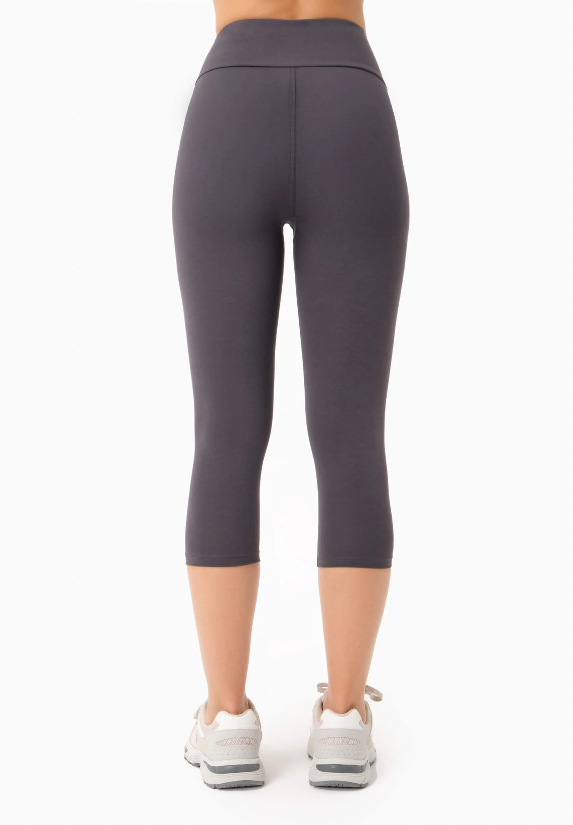 Lissa Capri Leggings Shadow Grey sold by Ivalo.com product image thumbnail 4