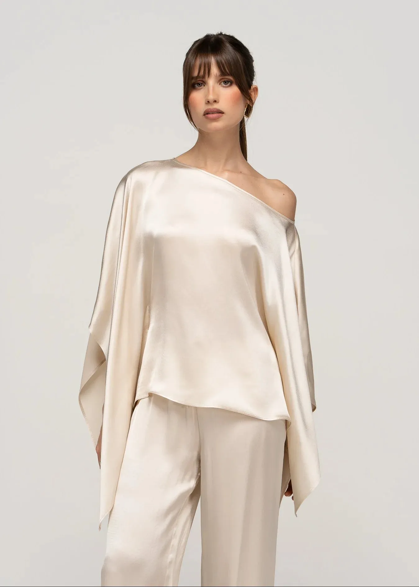 Giulia Satin Cape Top Champagne Beige sold by Ivalo.com product image thumbnail 5