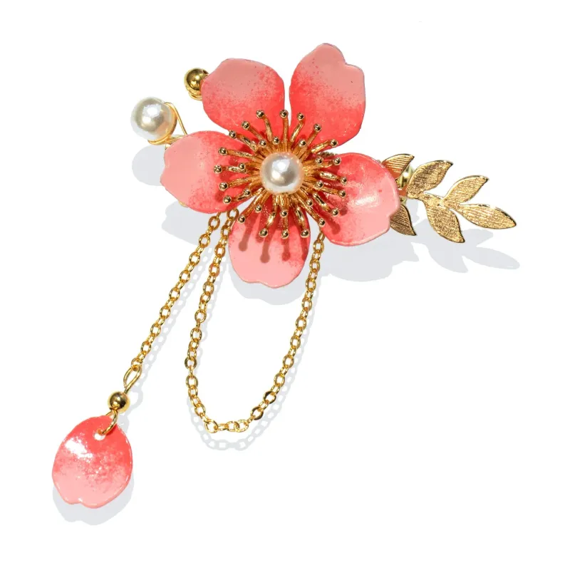 Sakura Petal Brooch Pink made by Ivalo.com