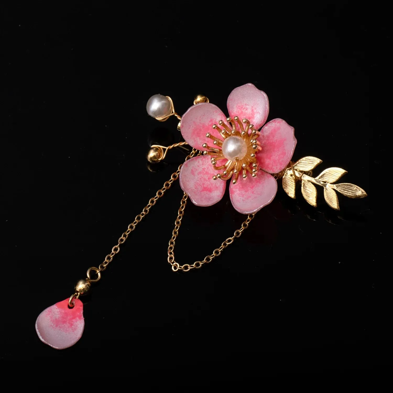 Sakura Petal Brooch Pink sold by Ivalo.com product image thumbnail 3