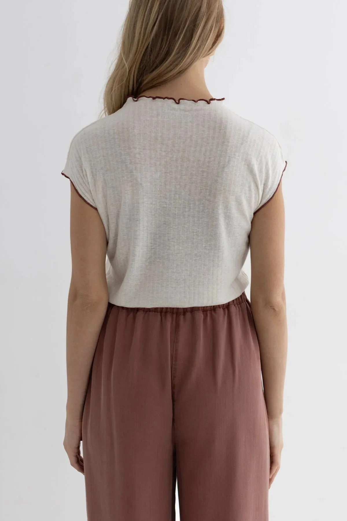 Lovrecina T-shirt Creme White sold by Ivalo.com product image thumbnail 2