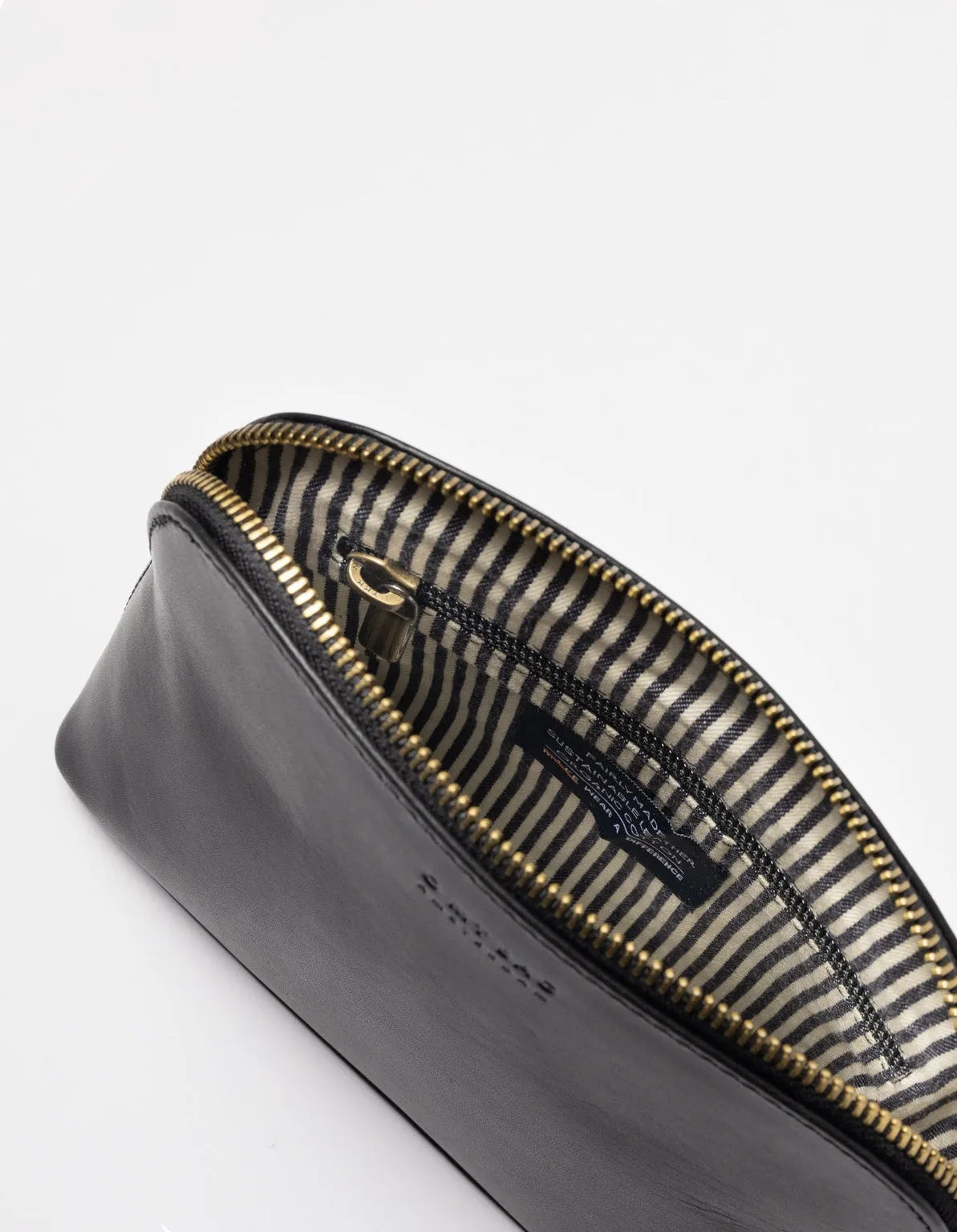 Cosmetic Bag Black Classic Leather sold by Ivalo.com product image thumbnail 3