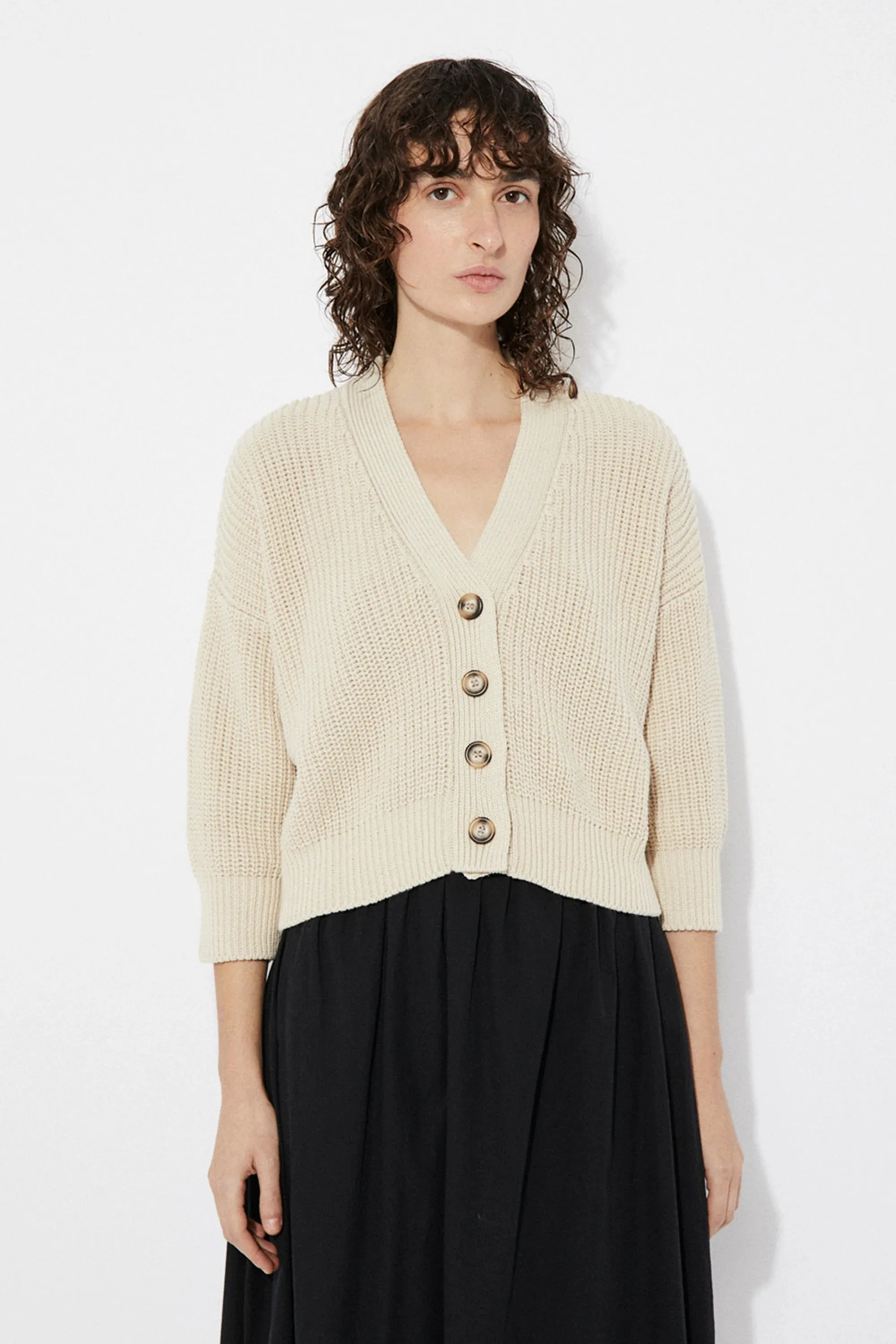 Sclater Cardigan Beige sold by Ivalo.com