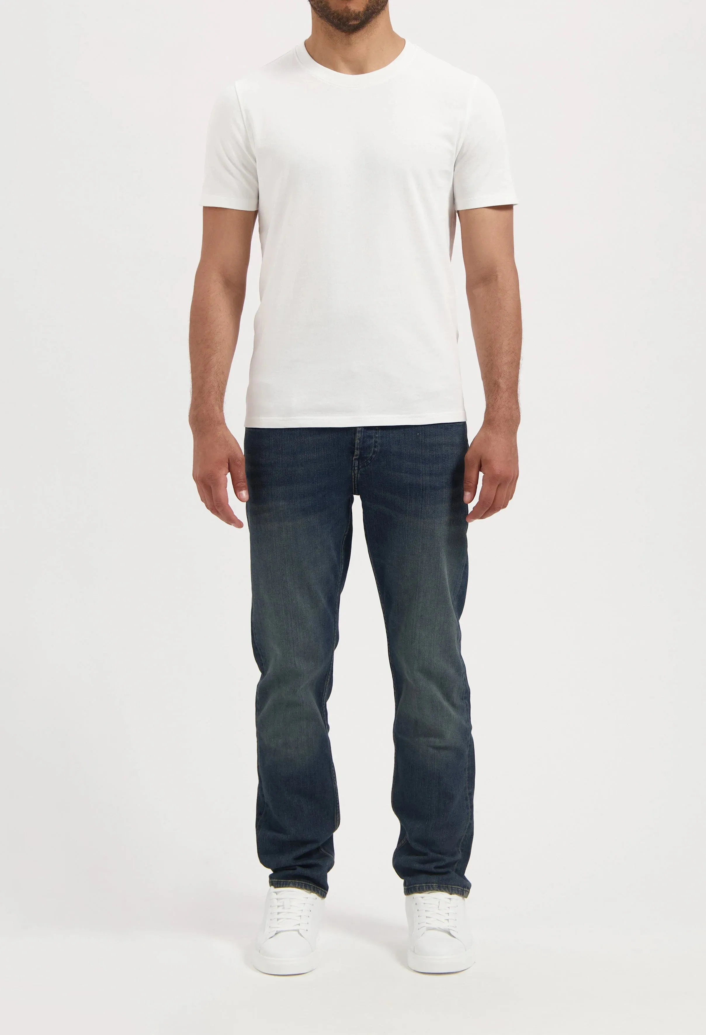 Hank Mid Tapered Selvedge Jeans Earth Blue sold by Ivalo.com
