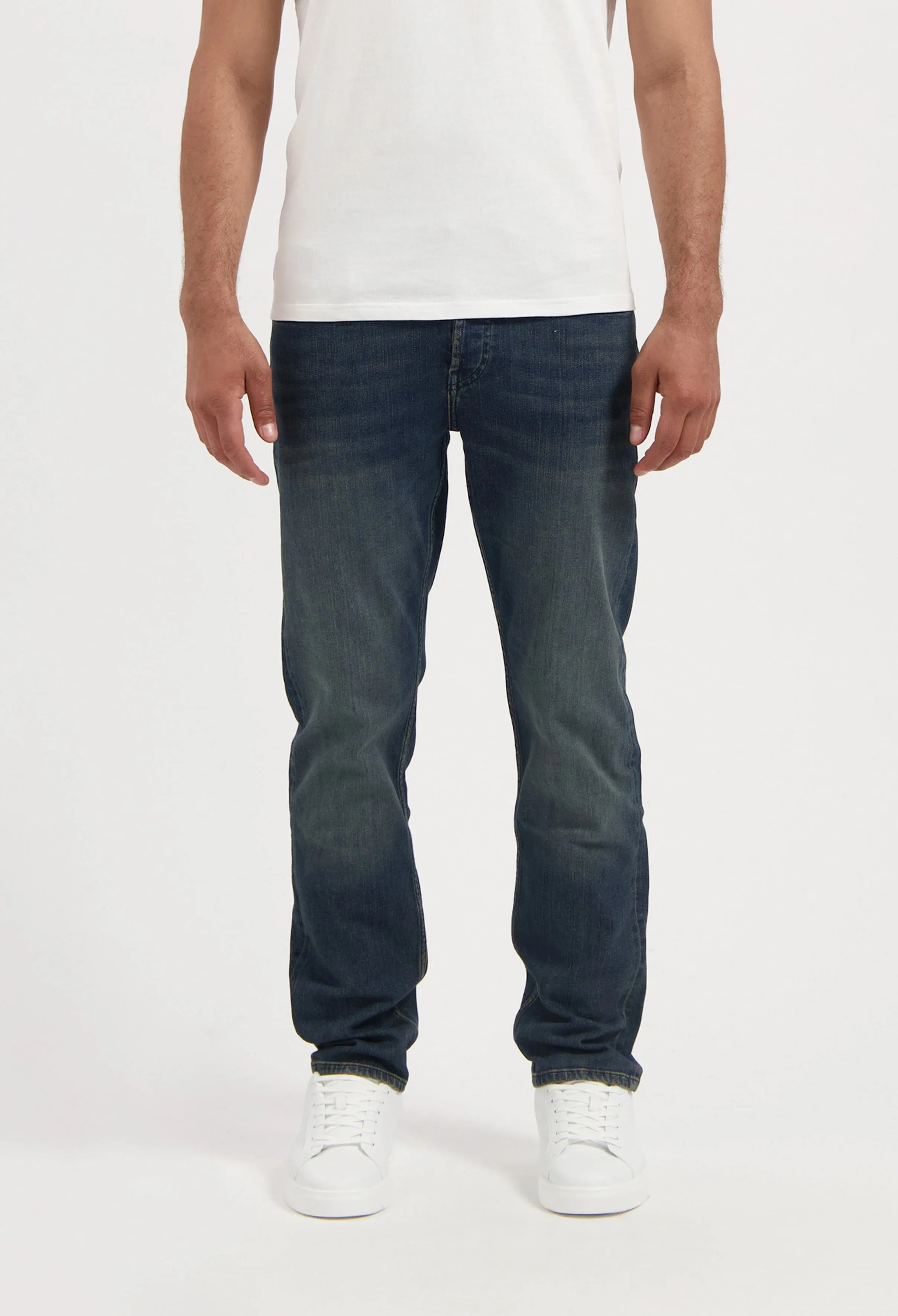 Hank Mid Tapered Selvedge Jeans Earth Blue sold by Ivalo.com product image thumbnail 4