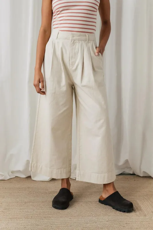 Sandhamn Pants Sand Stone Beige made by TWOTHIRDS